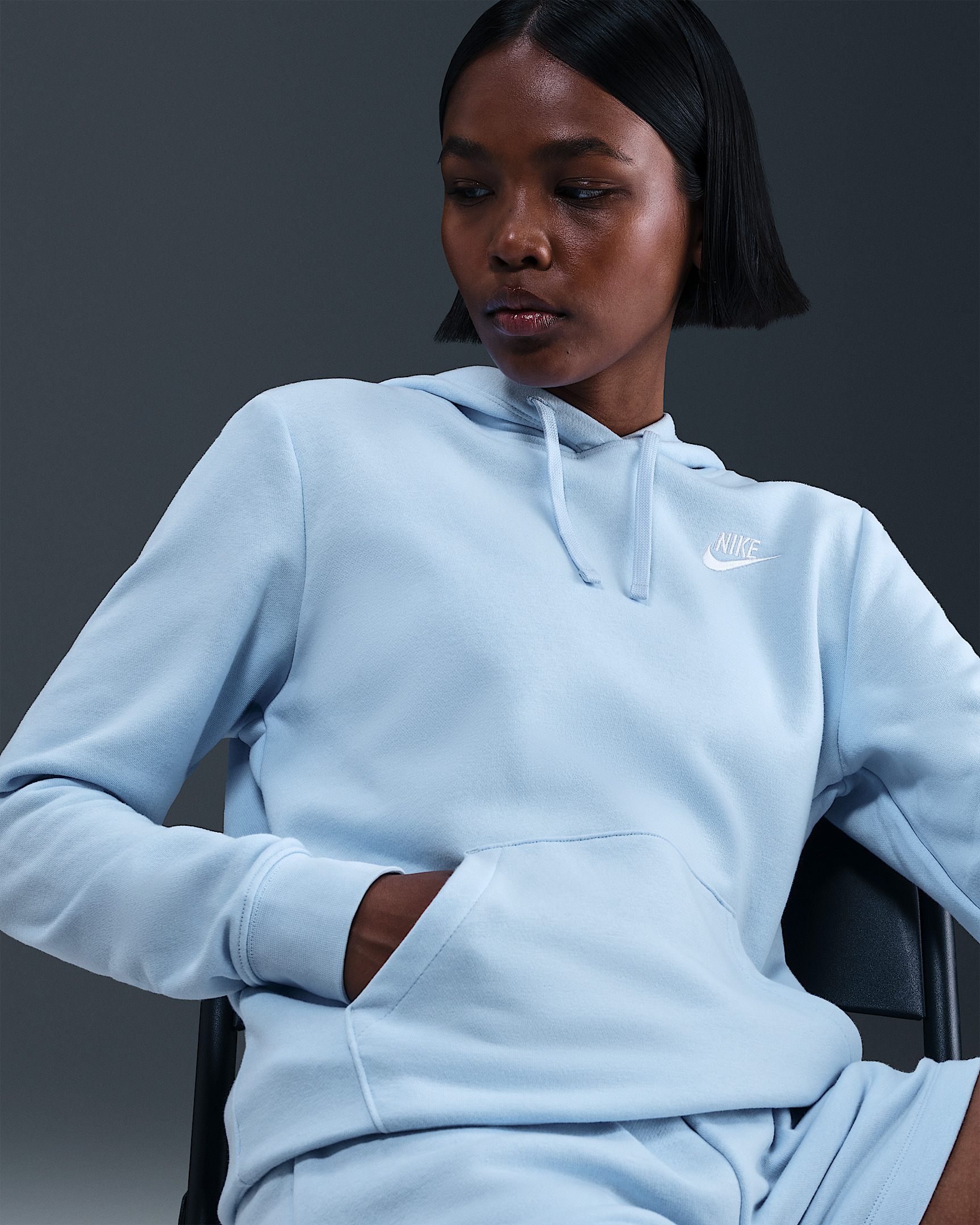 Nike Sportswear Club Fleece Women's Pullover Hoodie - 3