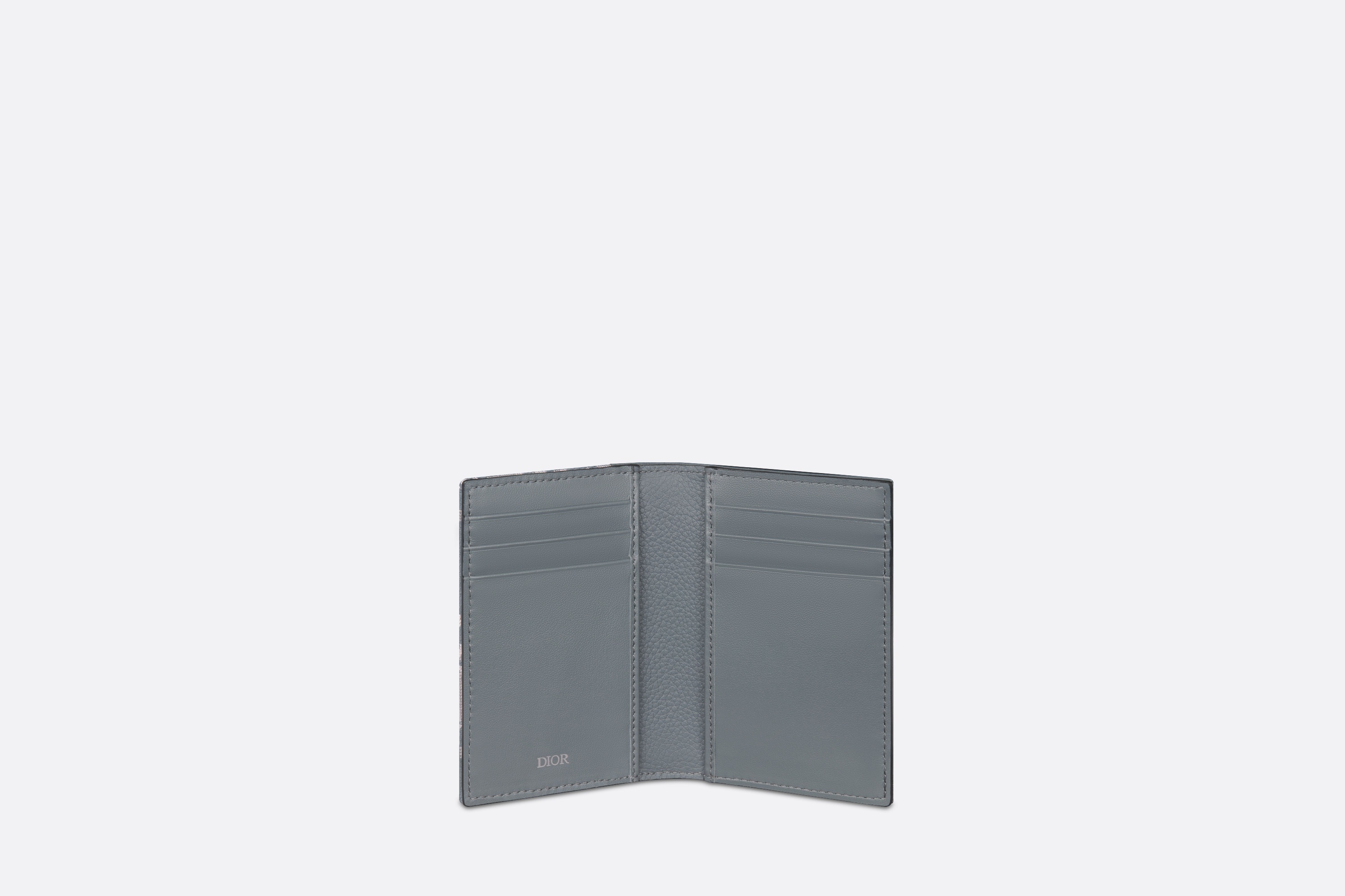 Saddle Vertical Bifold Card Holder - 4