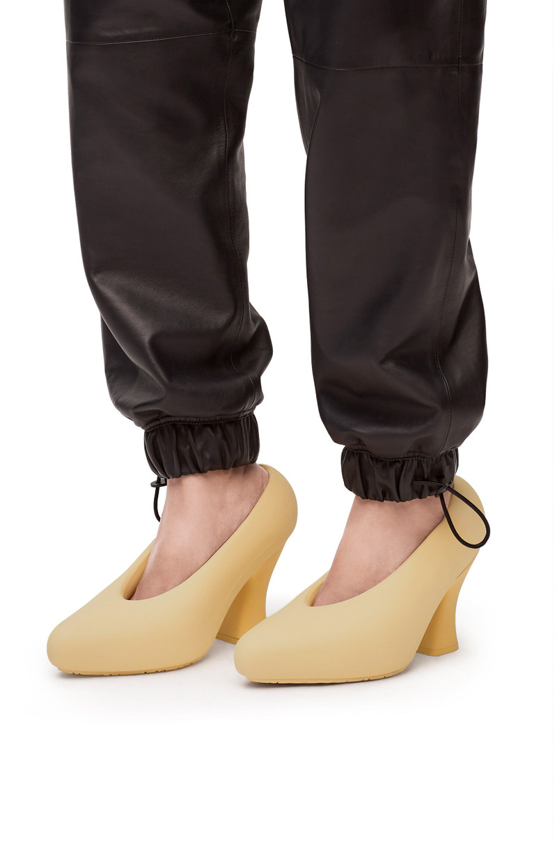 Loewe Comic foam pump in light foam rubber outlook