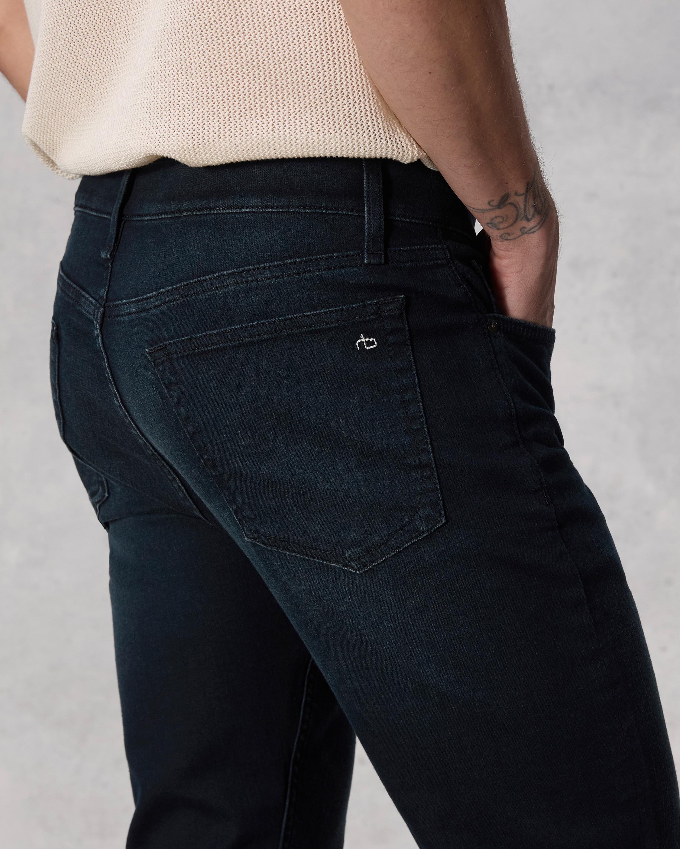 Fit 3 - Evans
Athletic Fit Aero Stretch Jean - 6