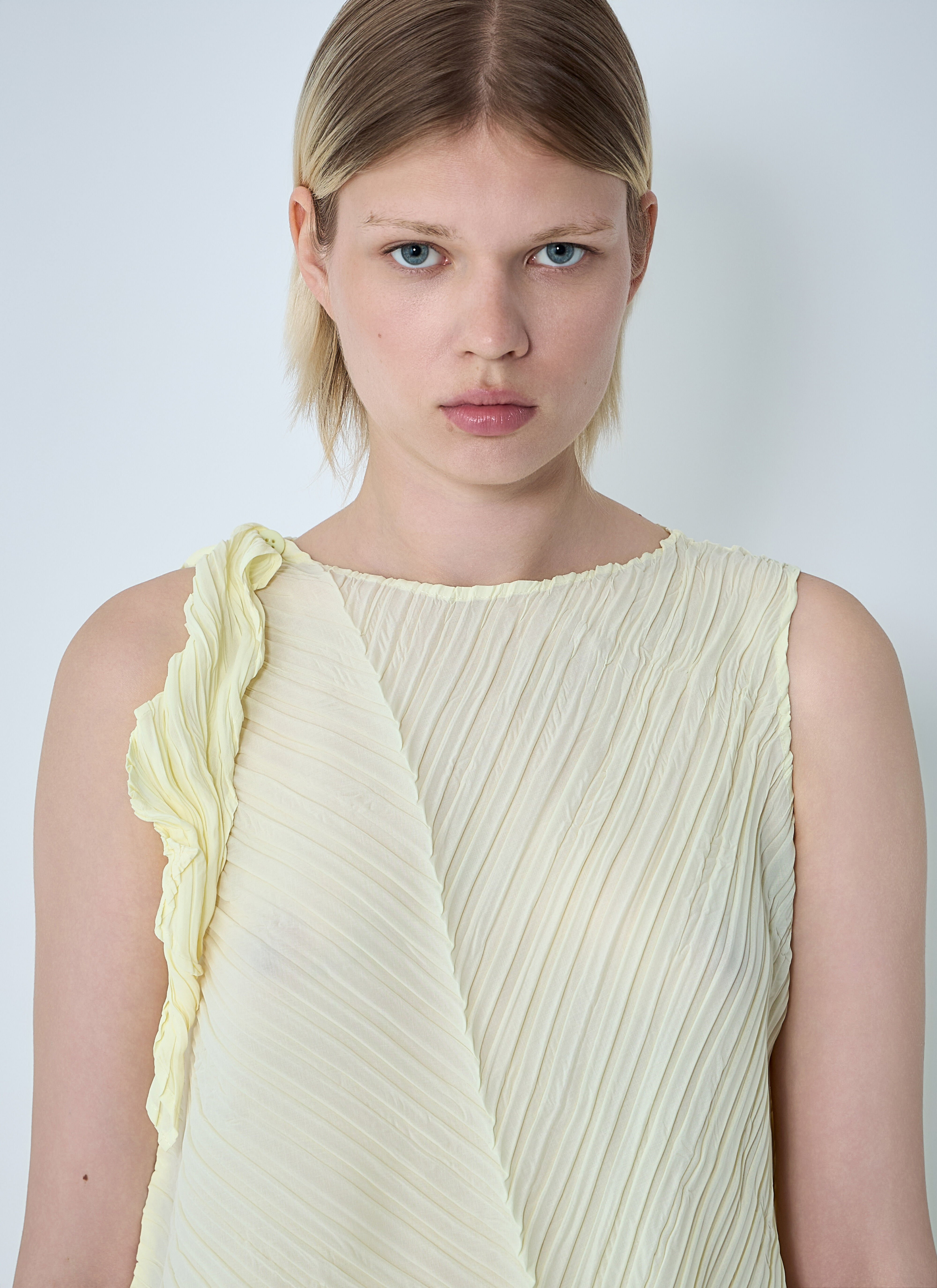Wrinkled And Twisted Dress - 5