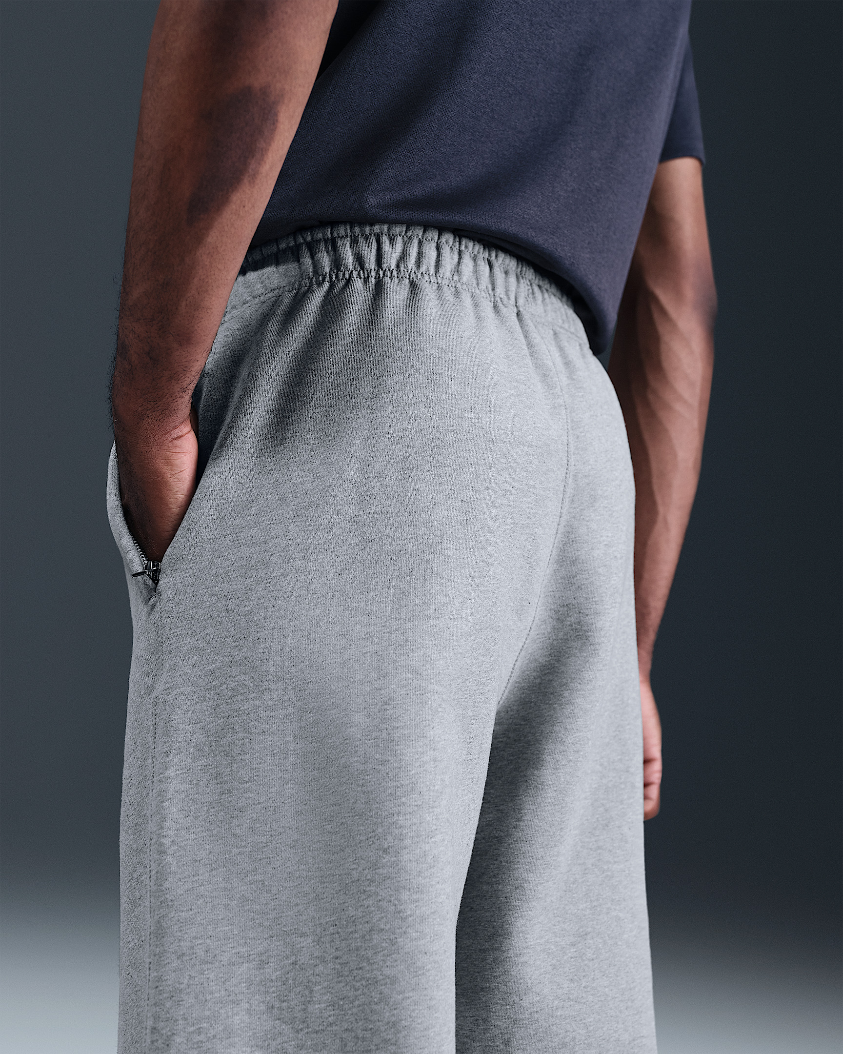 Nike Solo Swoosh Men's Cuffed Fleece Pants - 3