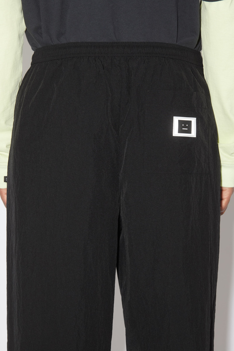Regular fit trousers - Black 5