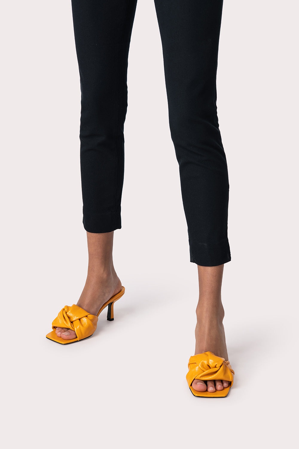 Lana Sunflower Gloss Grained Leather - 2