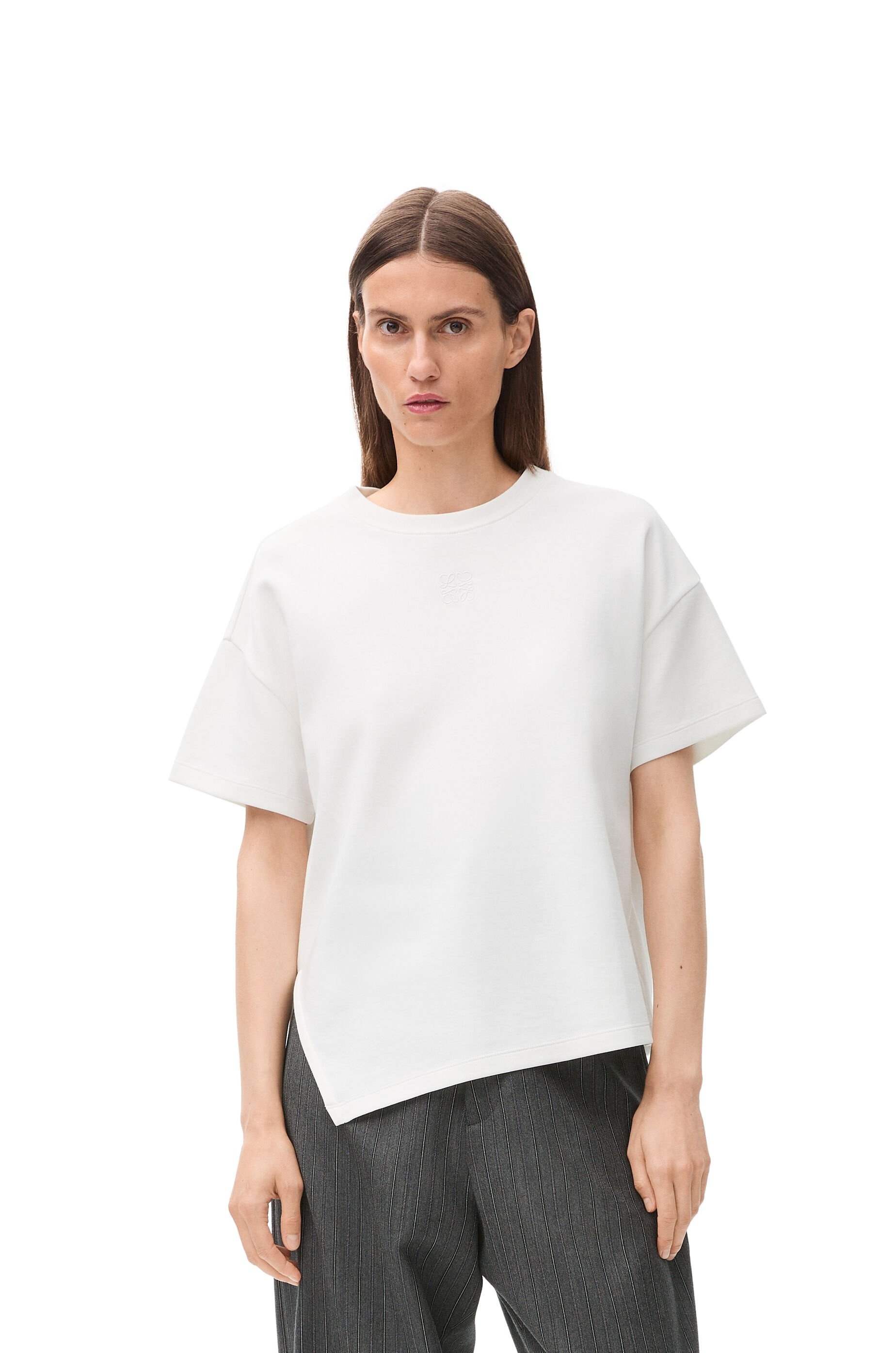 Tシャツ・カットソー LOEWE White Cotton Blend Oversize T-Shirt LOEWE Embroidered cotton-blend jersey T-shirt | NET-A-PORTER
