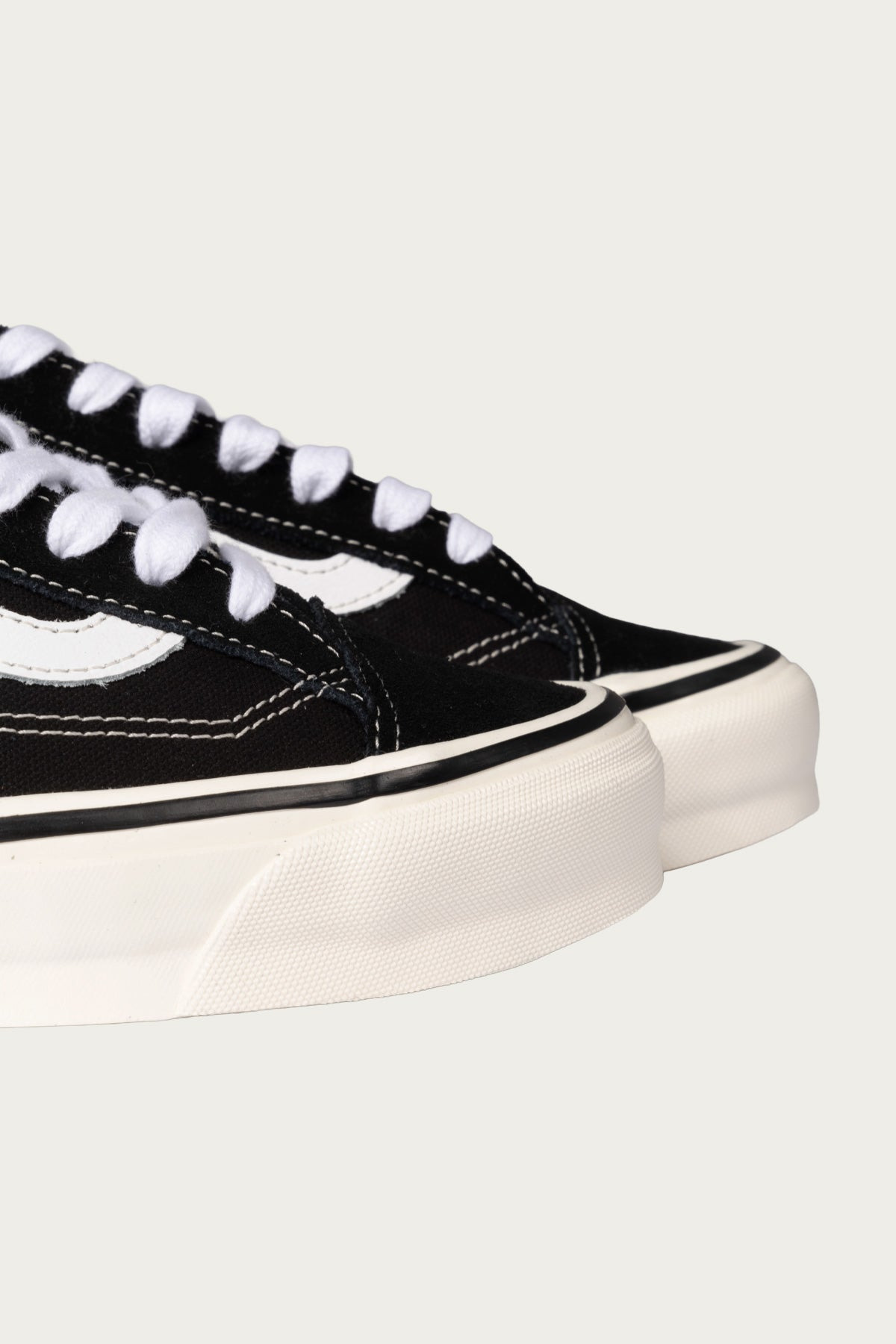 LX Old Skool 36 - Black/Marshmallow - 5