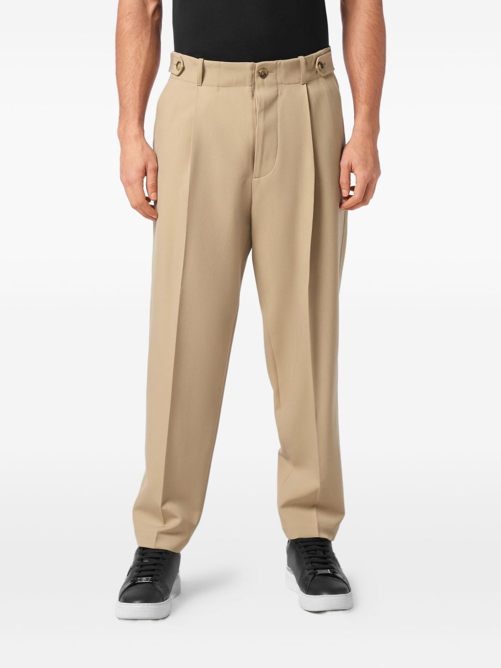 Classic Fit tapered trousers - 3