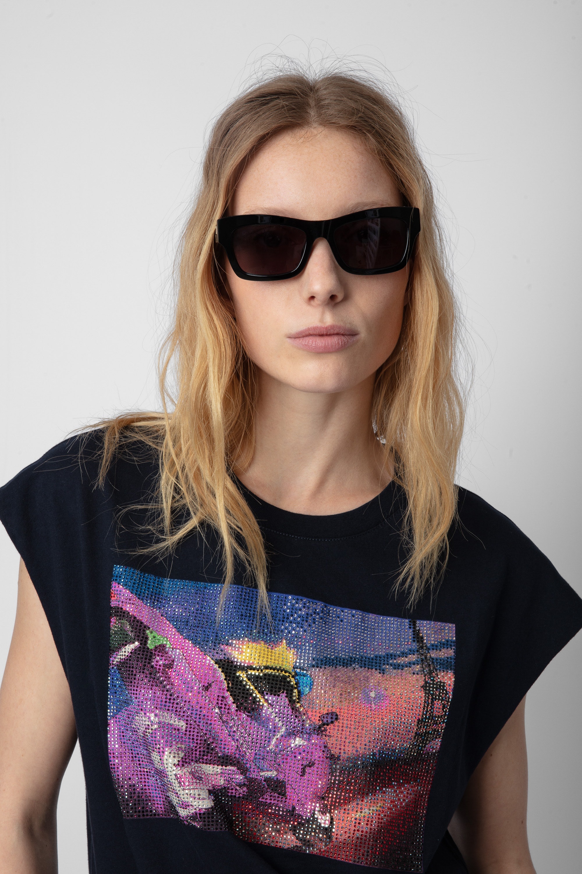 Cecilia Moon T-shirt - 4