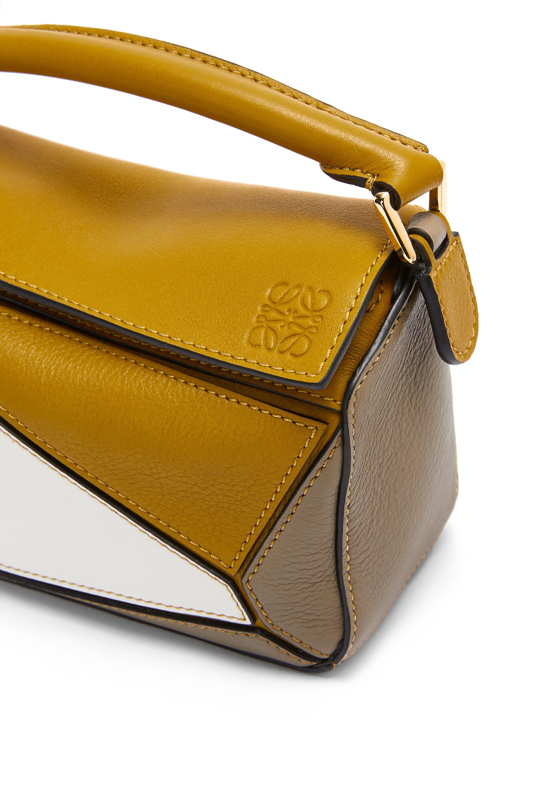 Mini Puzzle bag in classic calfskin - 8