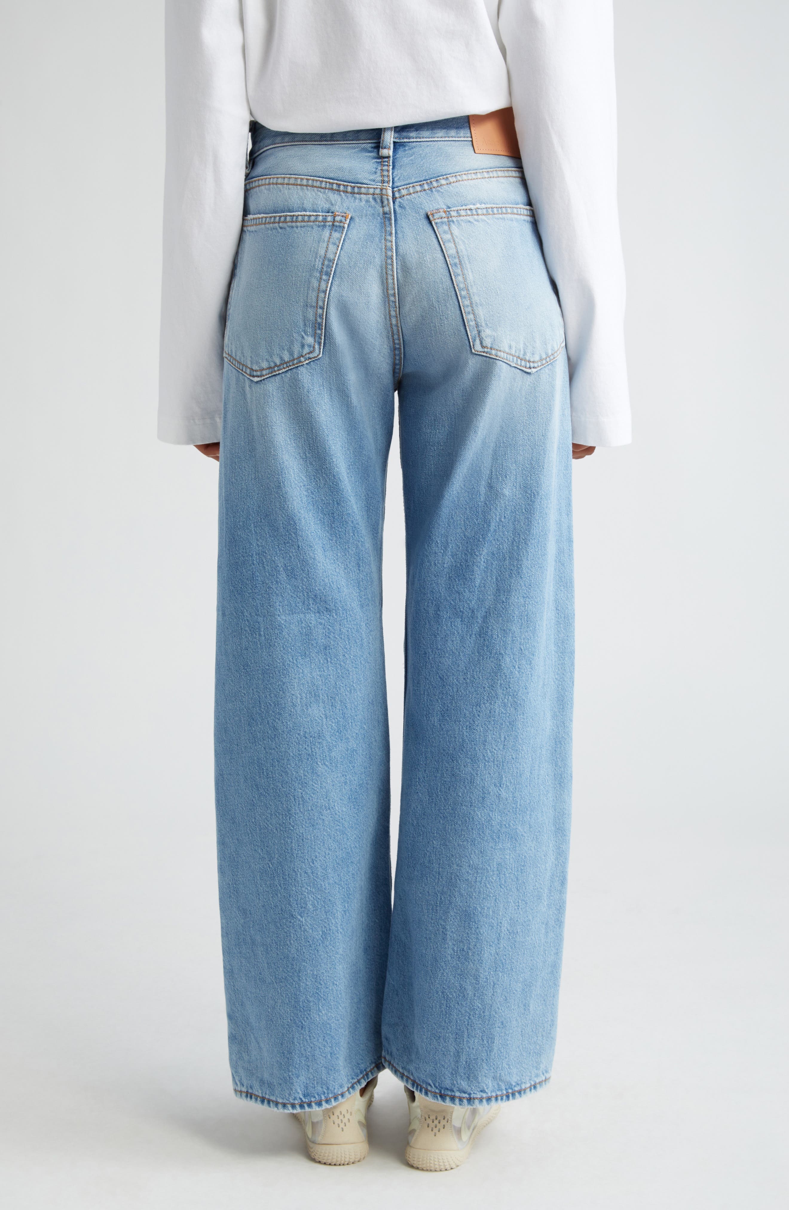 Loose Fit Jeans - 3