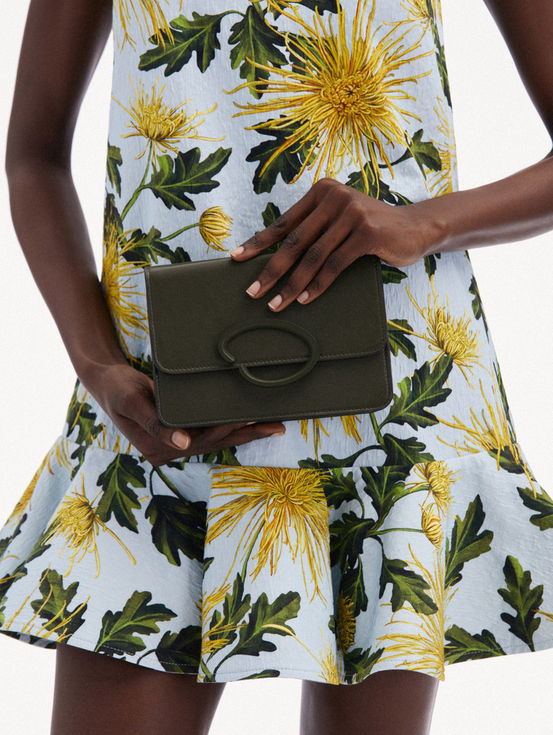 Oscar de la Renta O POCHETTE outlook
