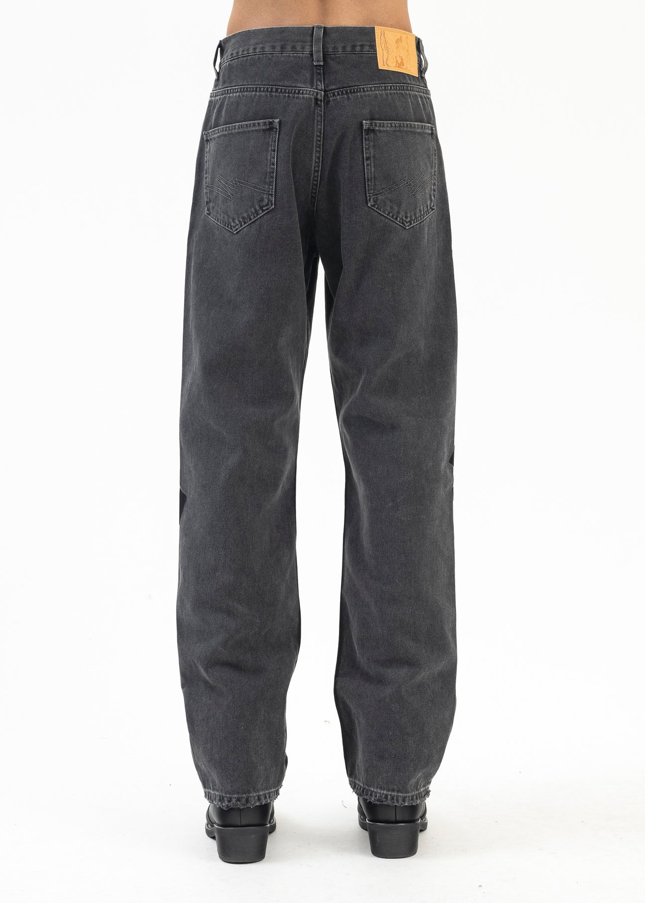 BLACK WASH / GAFFER TAPE RELAXED FIT JEAN - 4