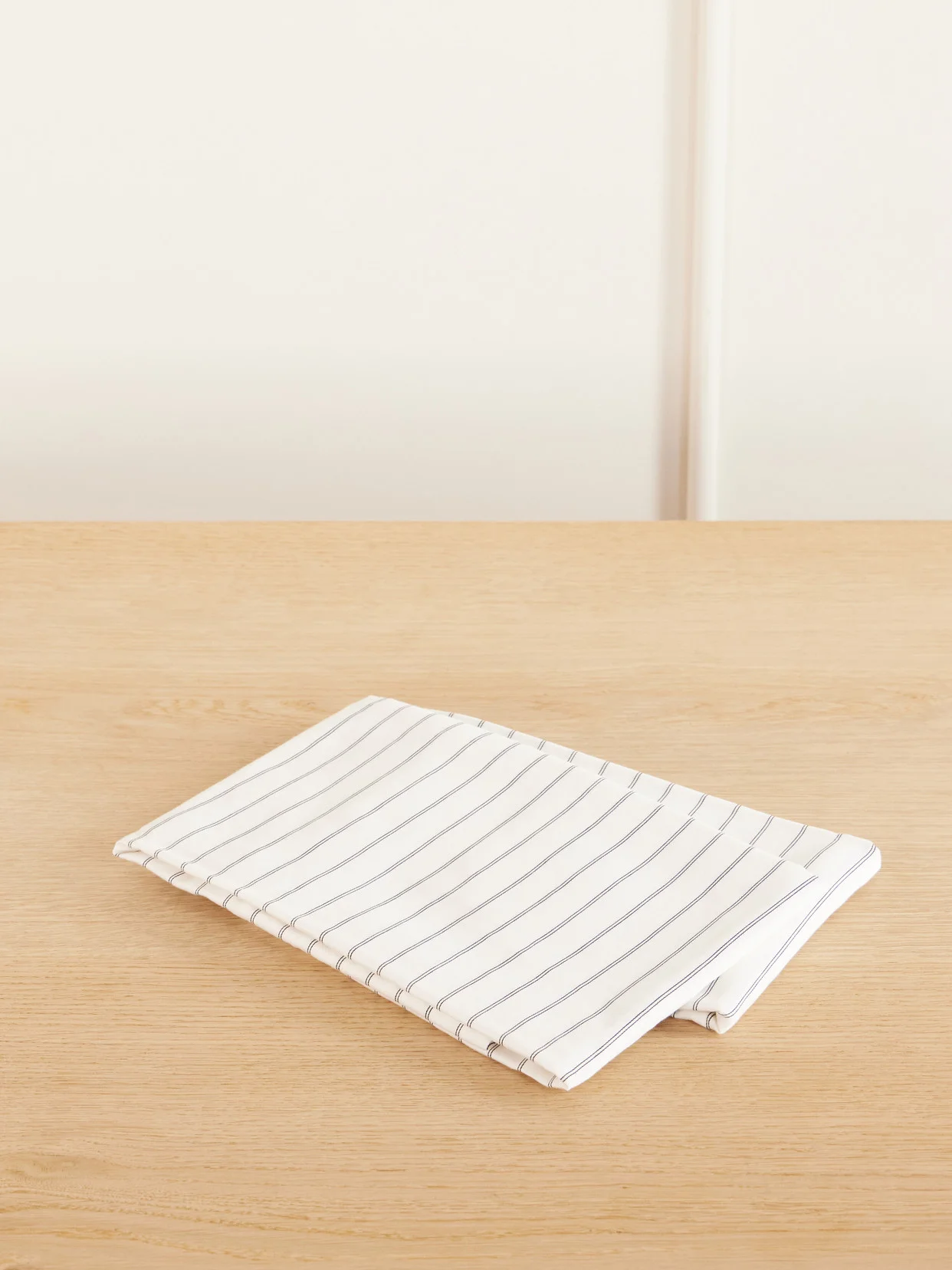 Set Of Two Striped Organic Cotton-sateen Pillow Cases - 1