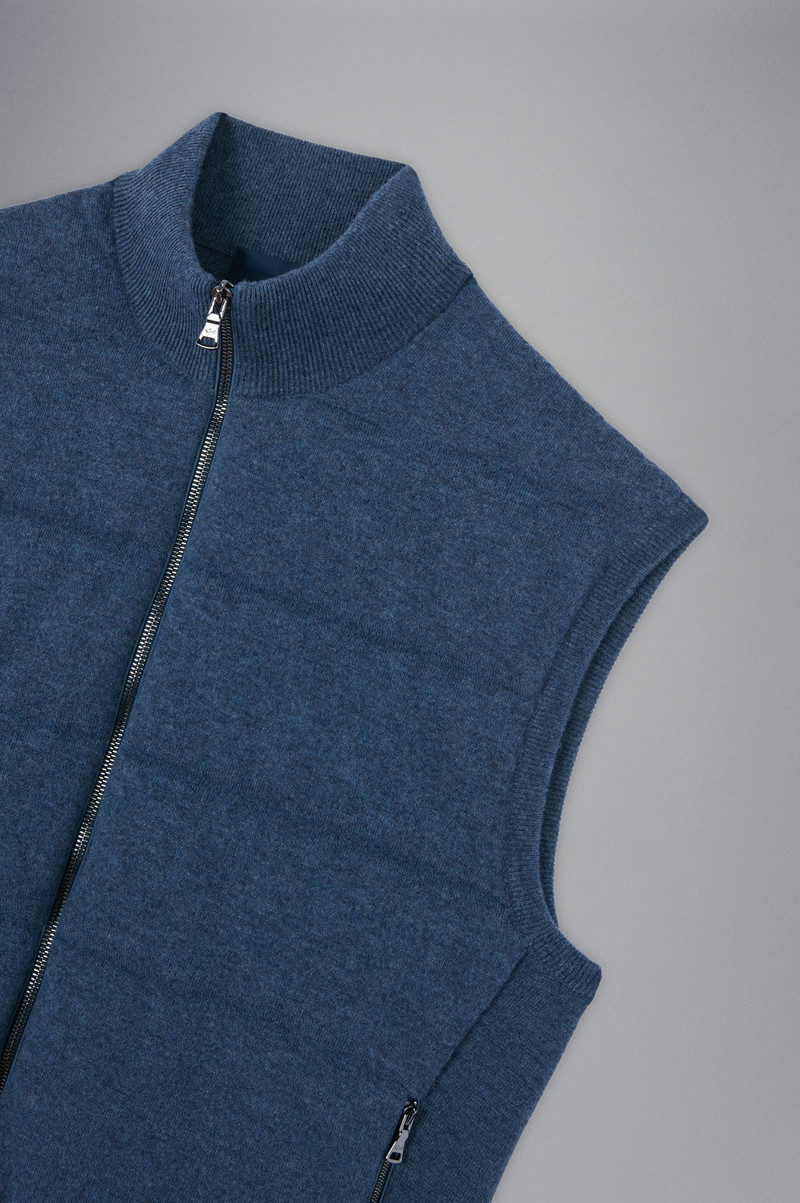 RE-WOOL VEST AND TYPHOON PLATINUM 5