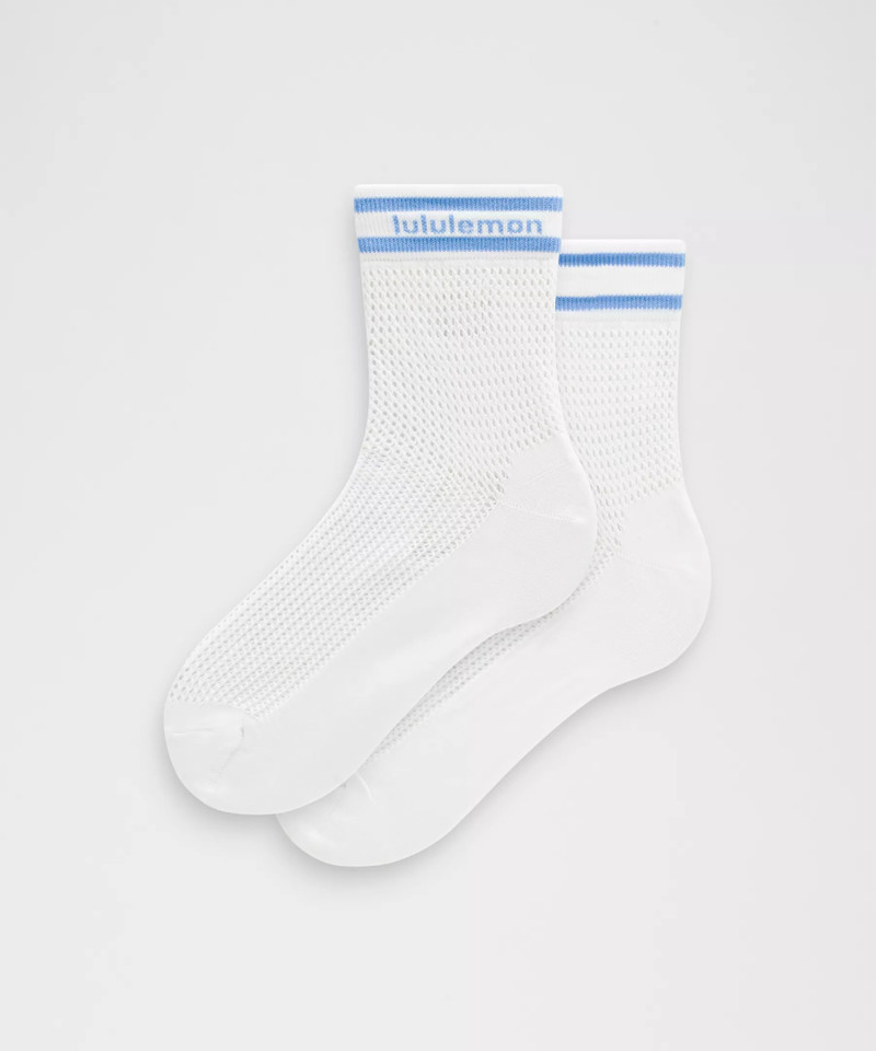 Unisex Open Knit Quarter Socks 1
