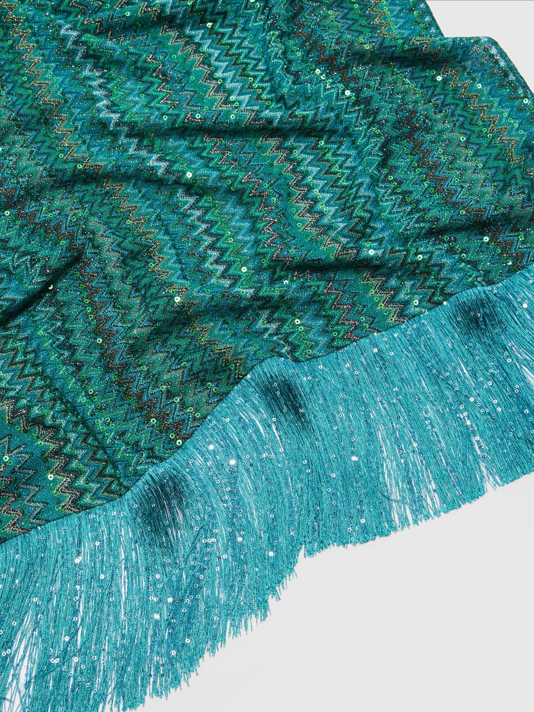 Viscose stole in zig zag lamé with sequins and fringes 2