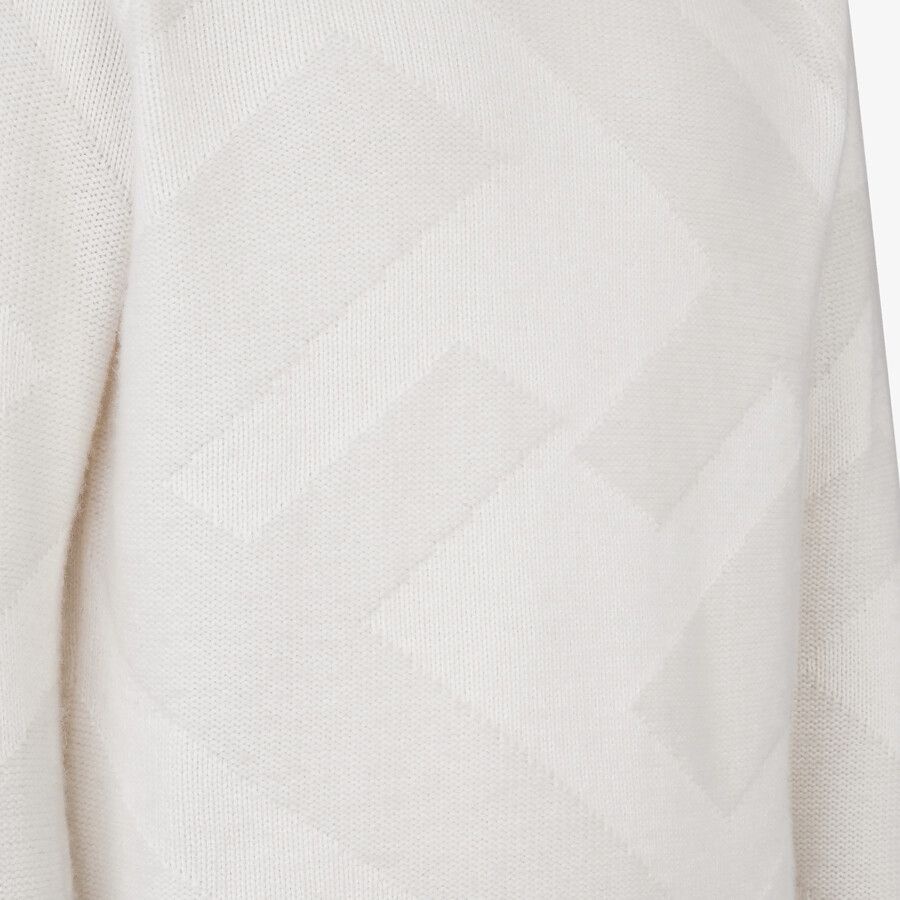 White cashmere pullover - 3