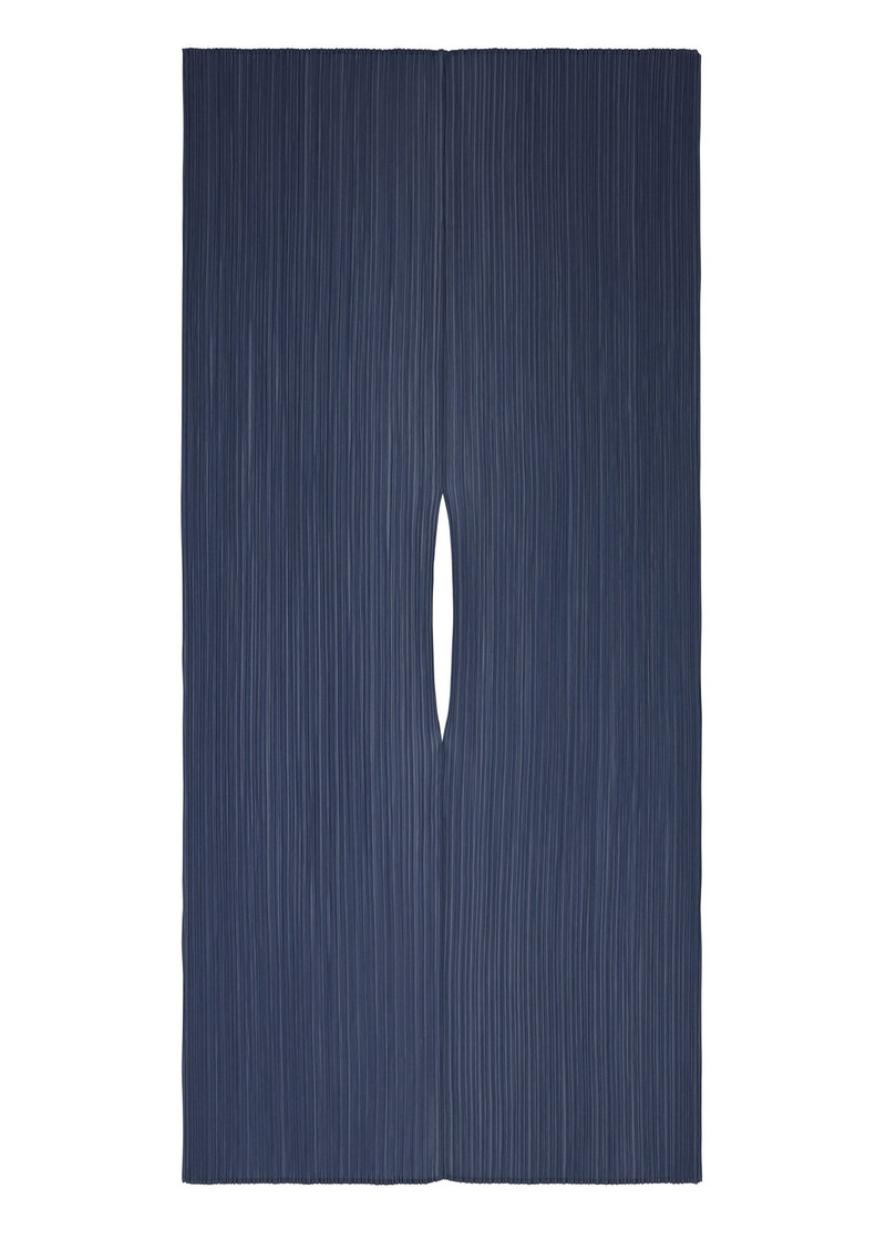 MADAME-T JUNE STOLE 1