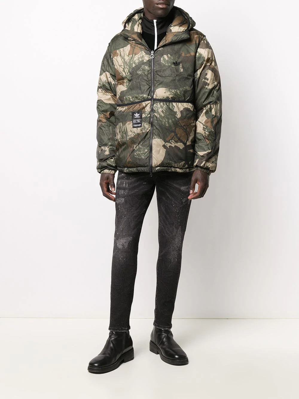 camouflage-print padded jacket  - 6