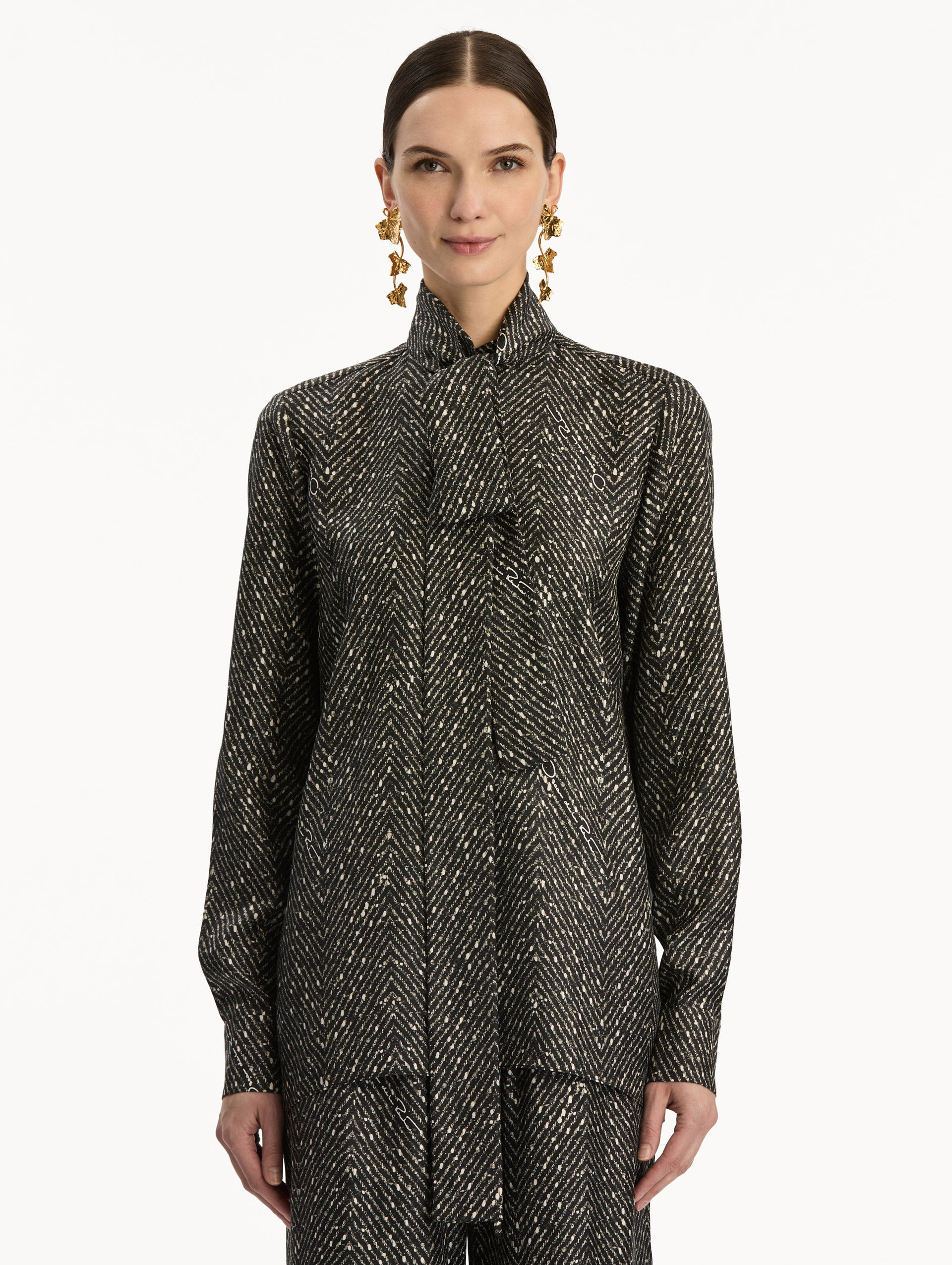 CHEVRON TIE-NECK SILK TWILL BLOUSE - 3