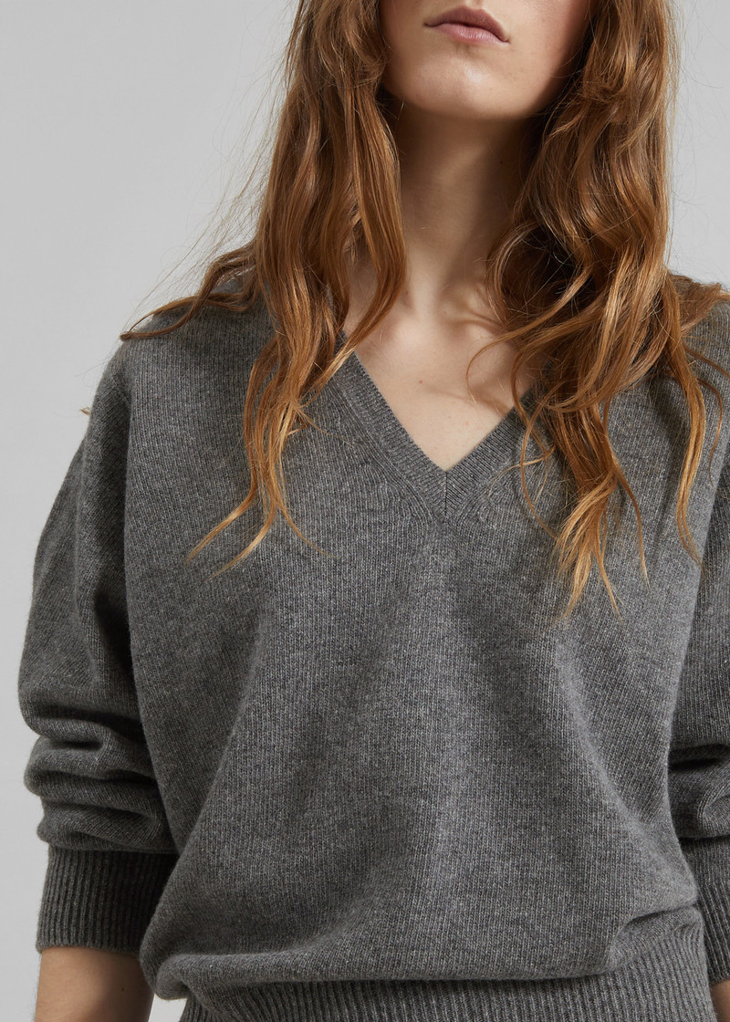 Ronse V-Neck Superfine Lambswool Sweater - Grey 4