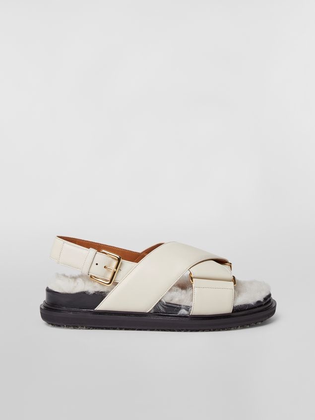 CRISS-CROSS FUSSBETT IN WHITE NAPPA LEATHER AND SHEARLING - 1