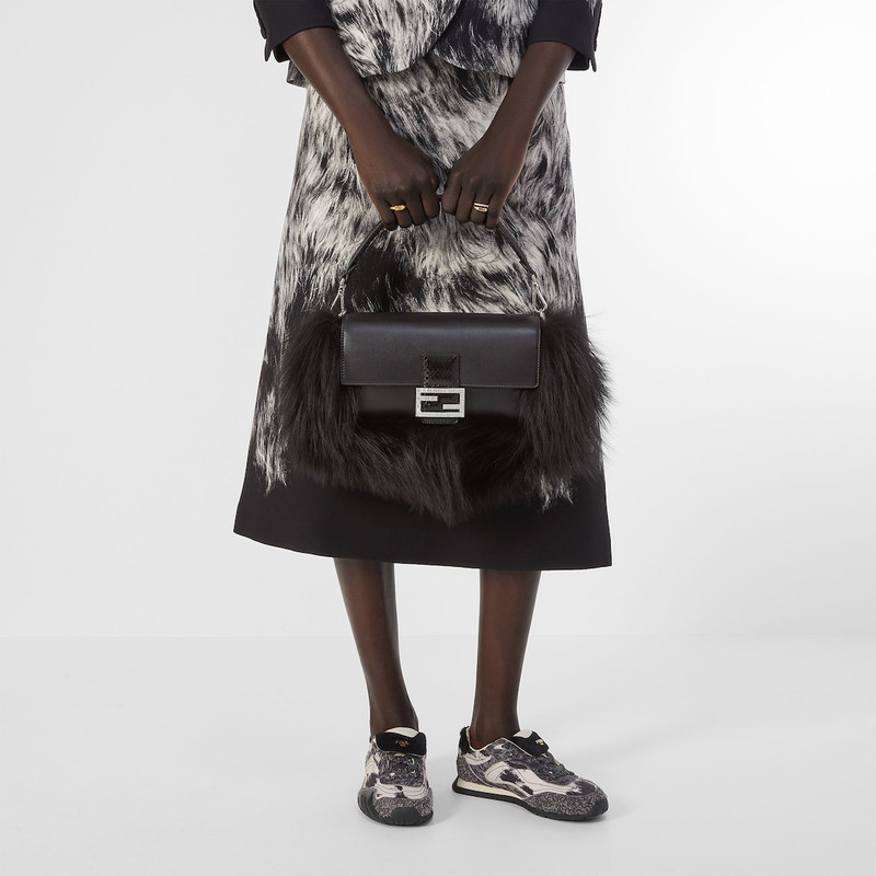 FENDI Fendi Wave Pulse outlook