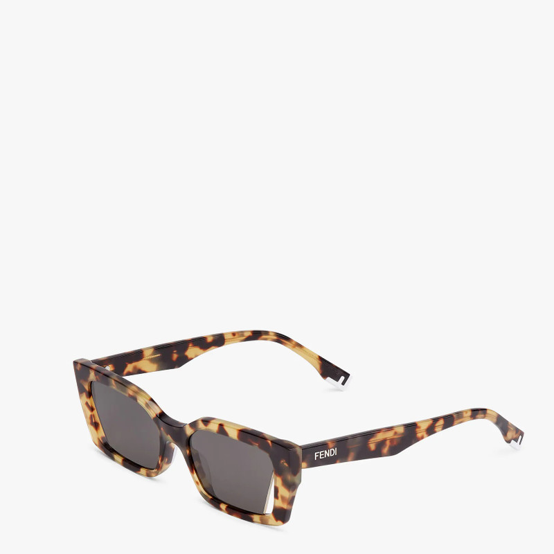 FENDI Fashion Show sunglasses outlook