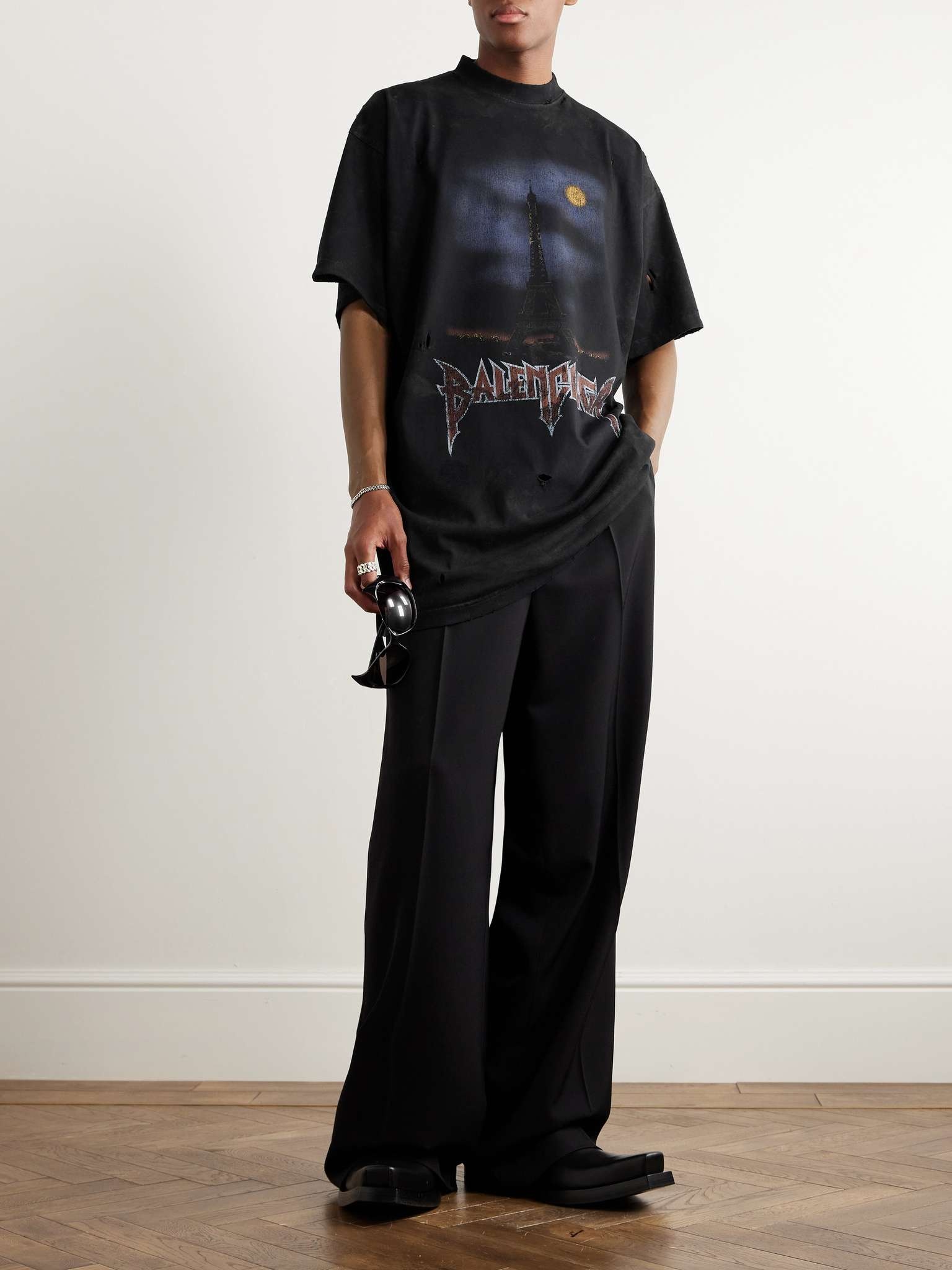 BALENCIAGA★Distressed プリントコットンジャージーTシャツ ブラック コットンジャージー オーバーサイズTシャツ ロゴ