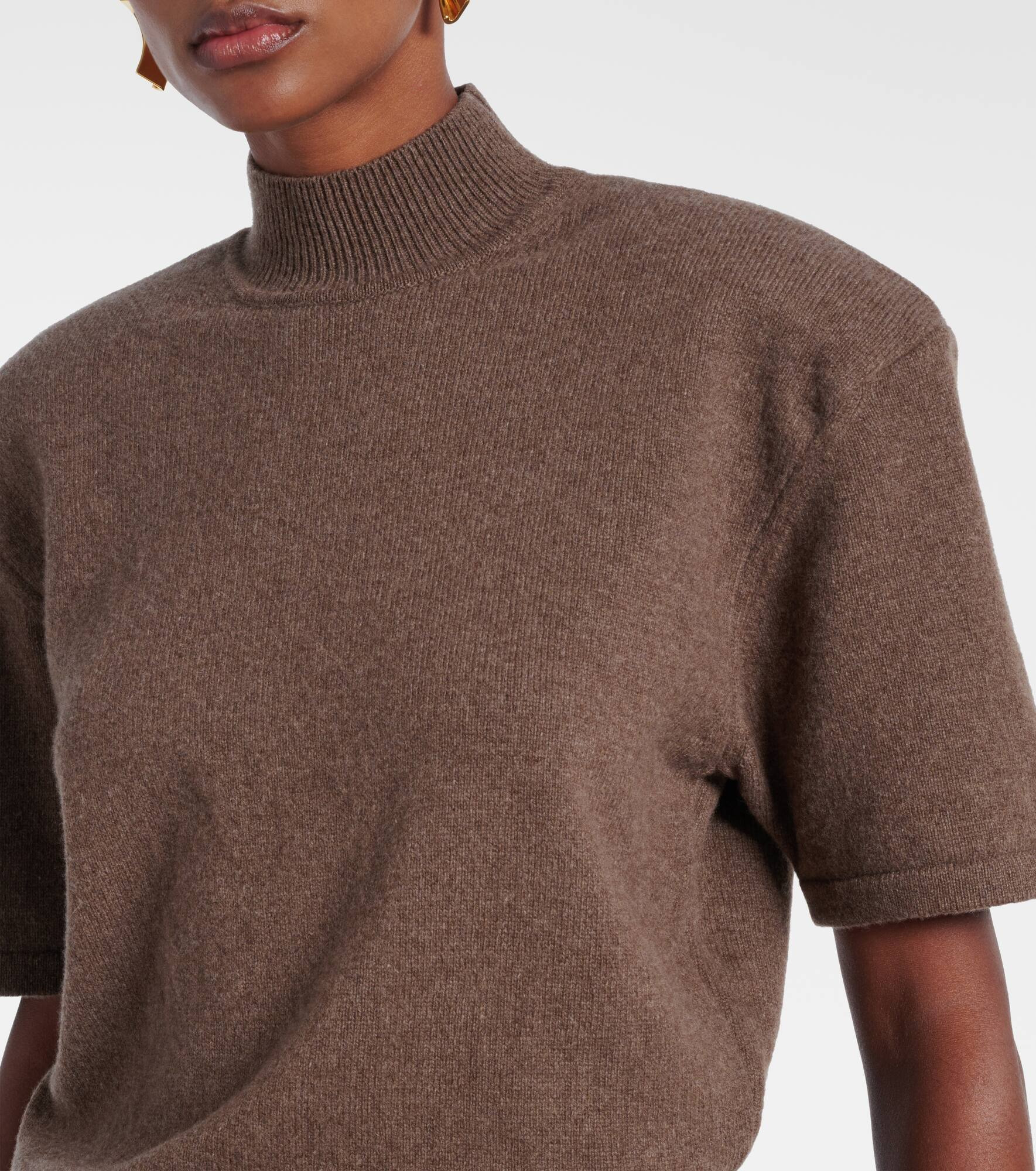 Knitted wool and cashmere sweater - 4