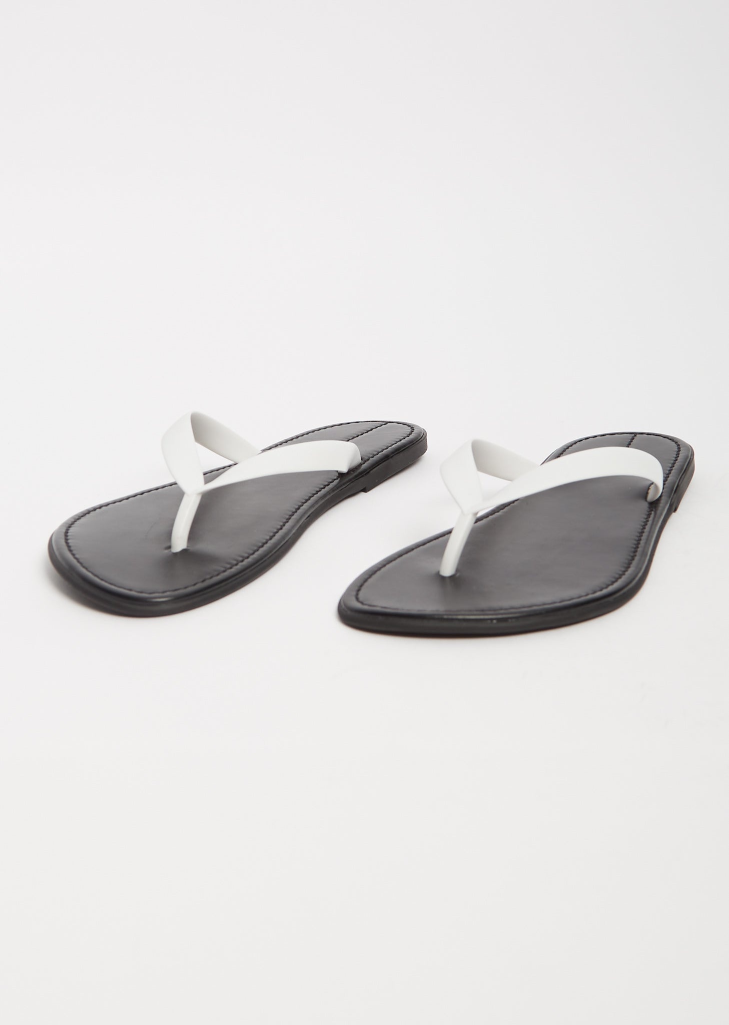 Beach Flip Flop — White - 3