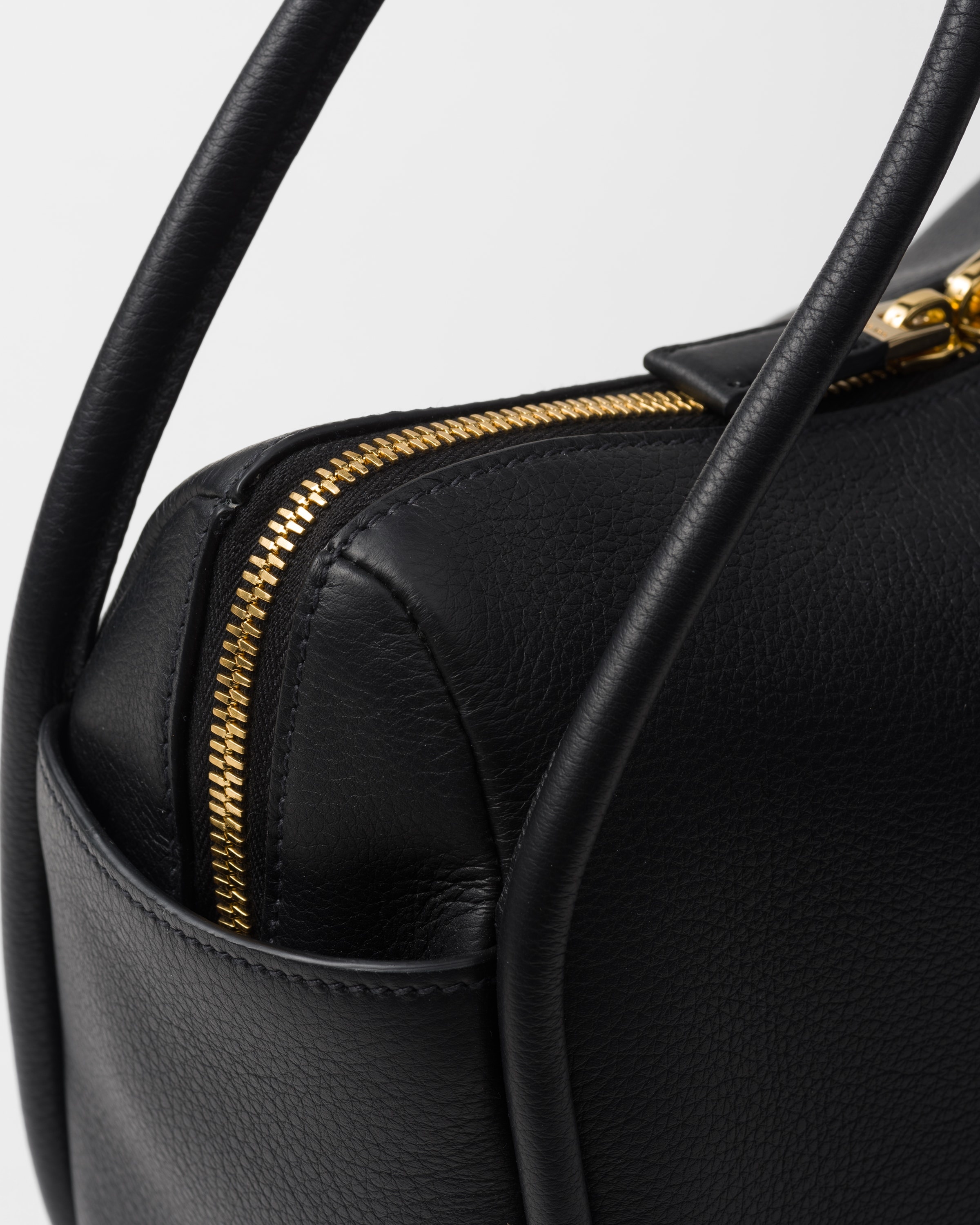 Leather handbag - 6