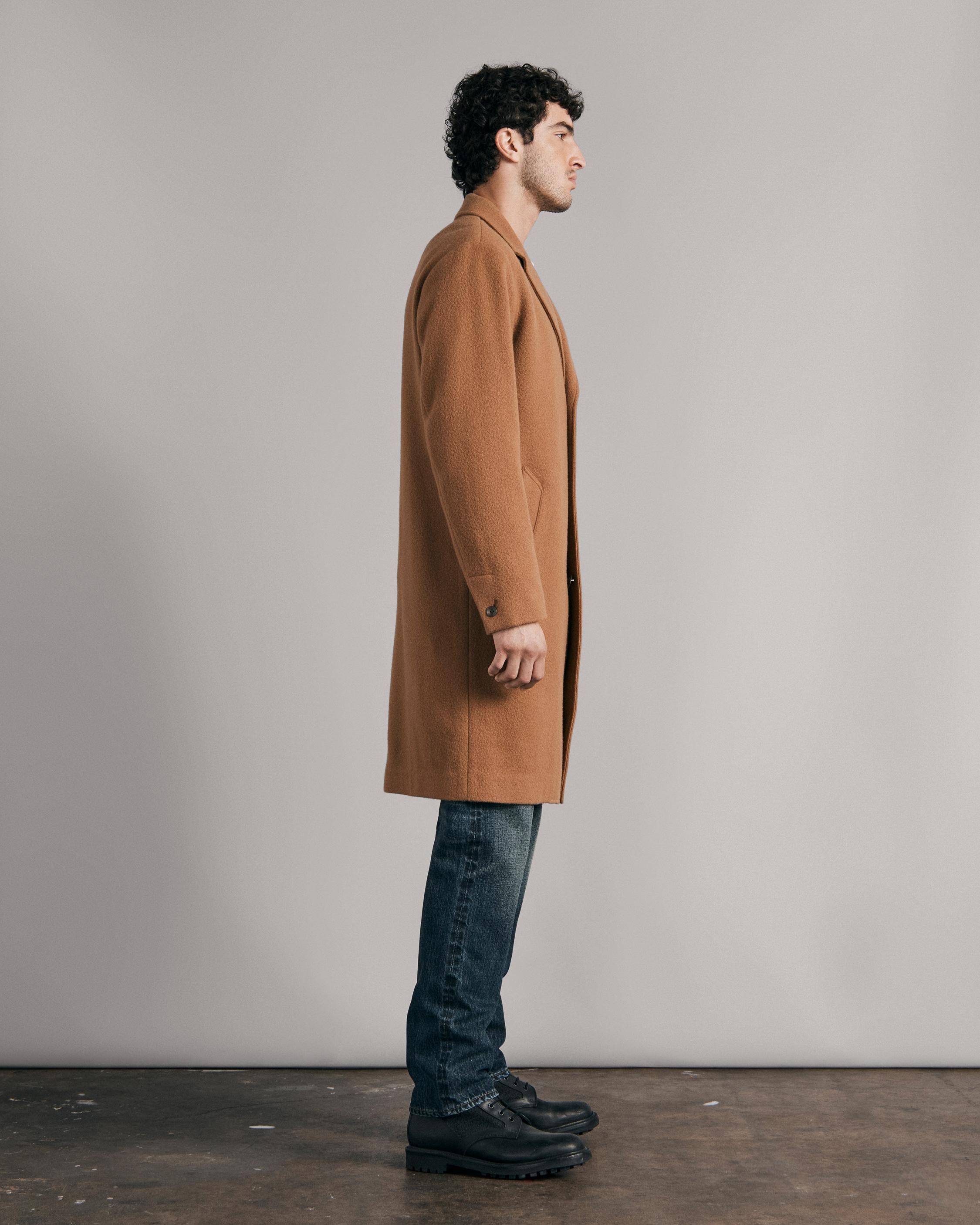 Blanket Wool Coat
Classic Fit Coat - 3