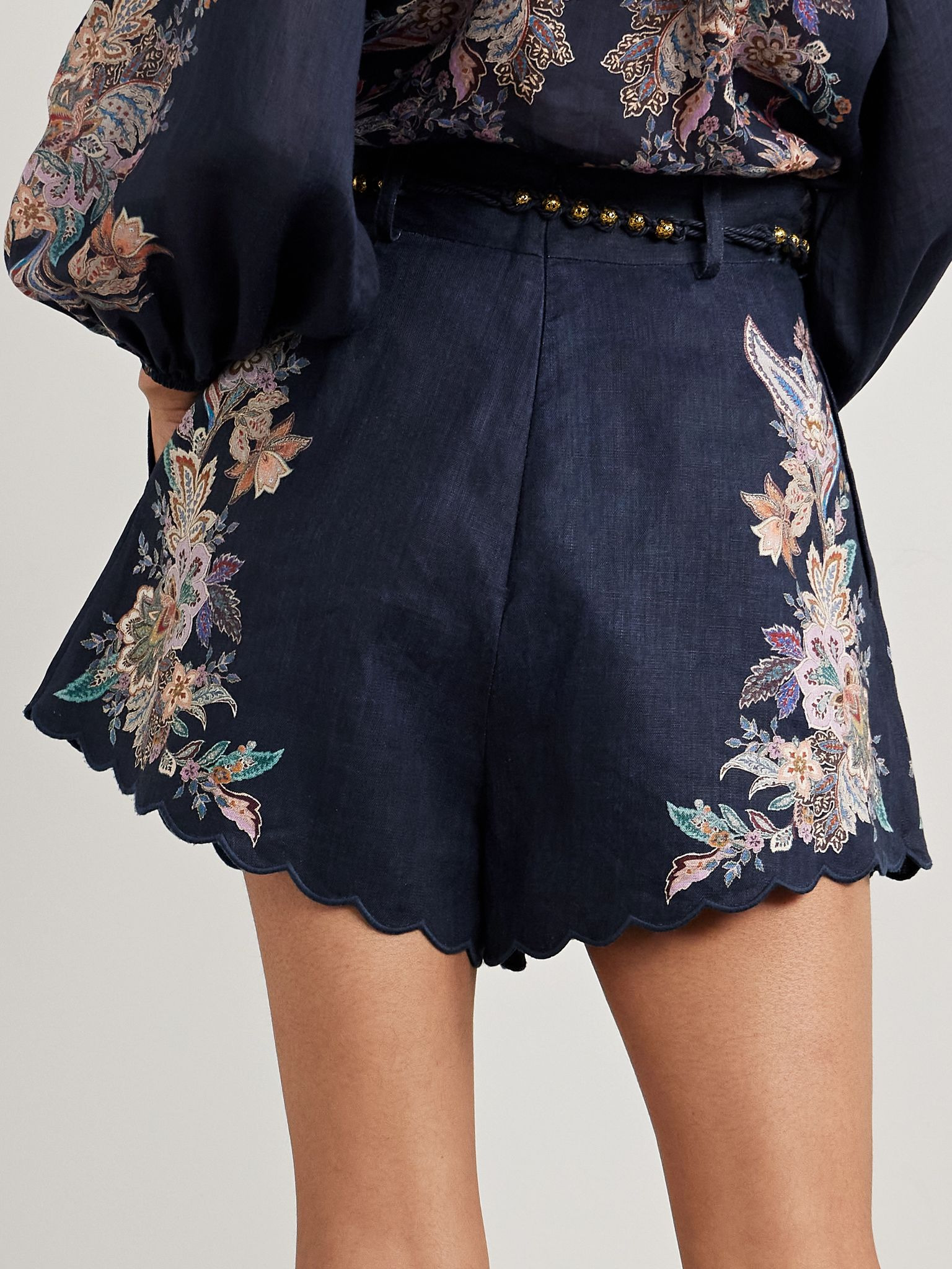 Rhiannon belted floral-print linen shorts Blue - 4