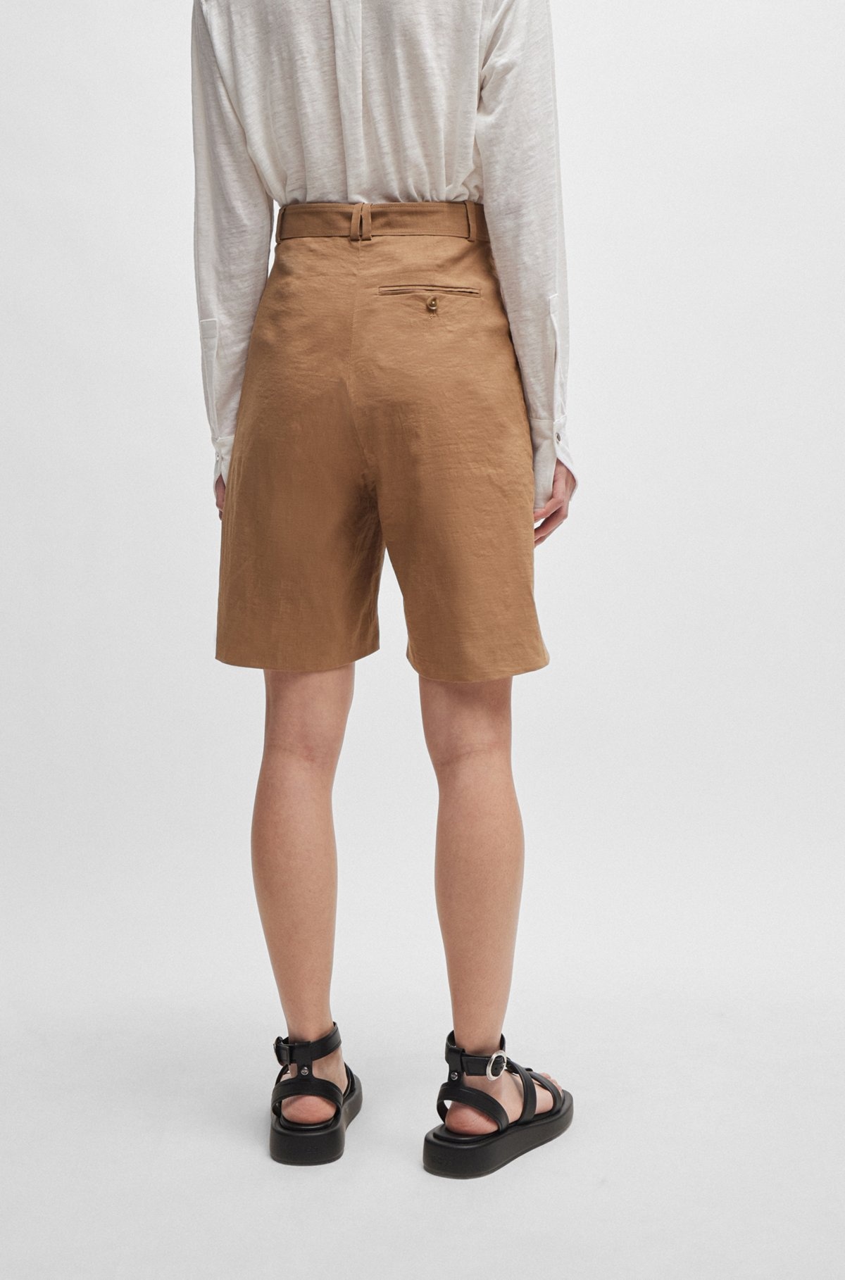 RELAXED-FIT SHORTS IN A STRETCH LINEN BLEND - 4
