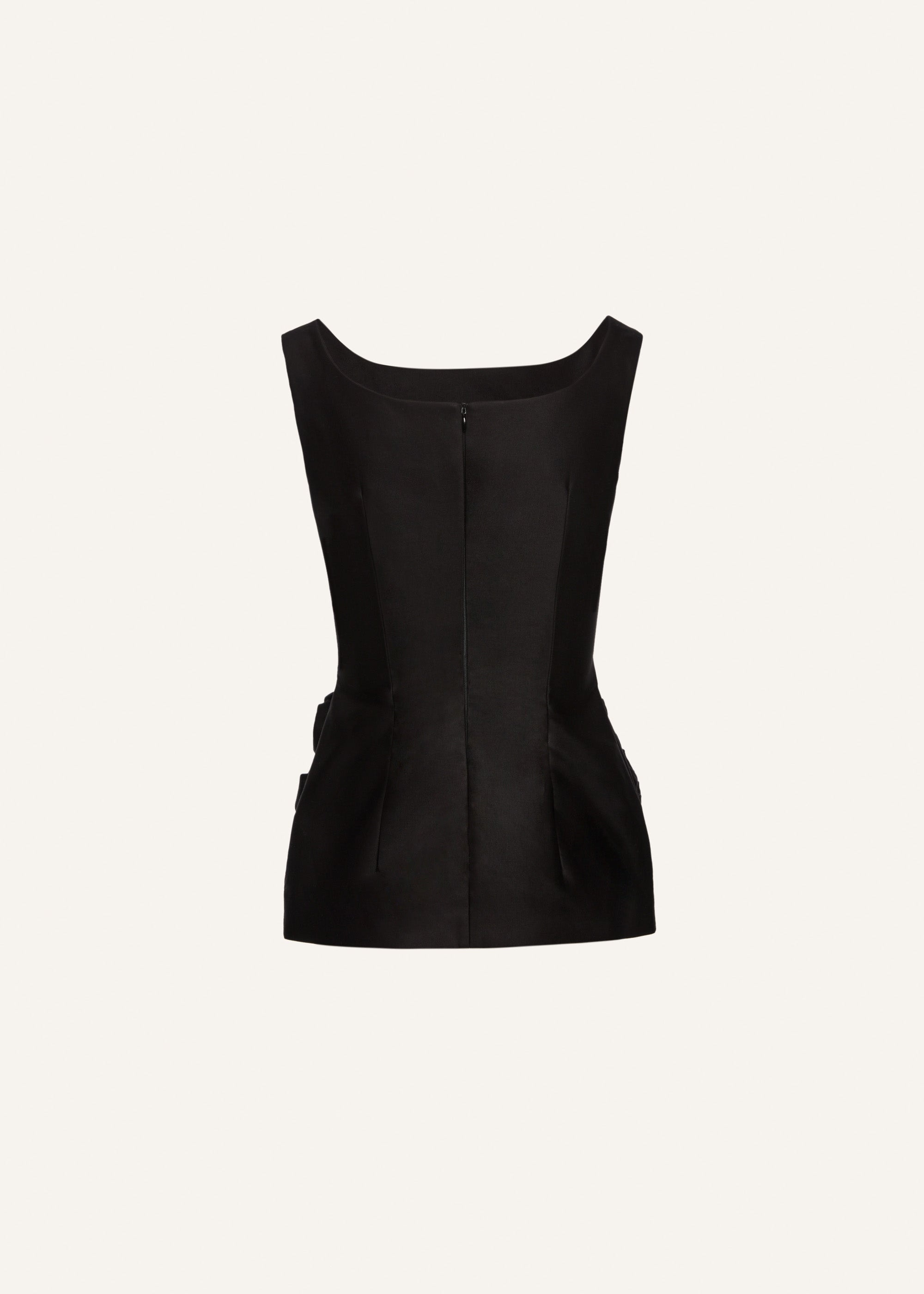Rose hip hourglass top in black - 2