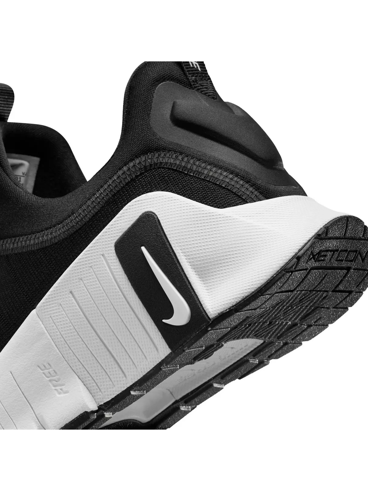 Free Metcon 6 "Black/White" Women's Training Shoe - 11