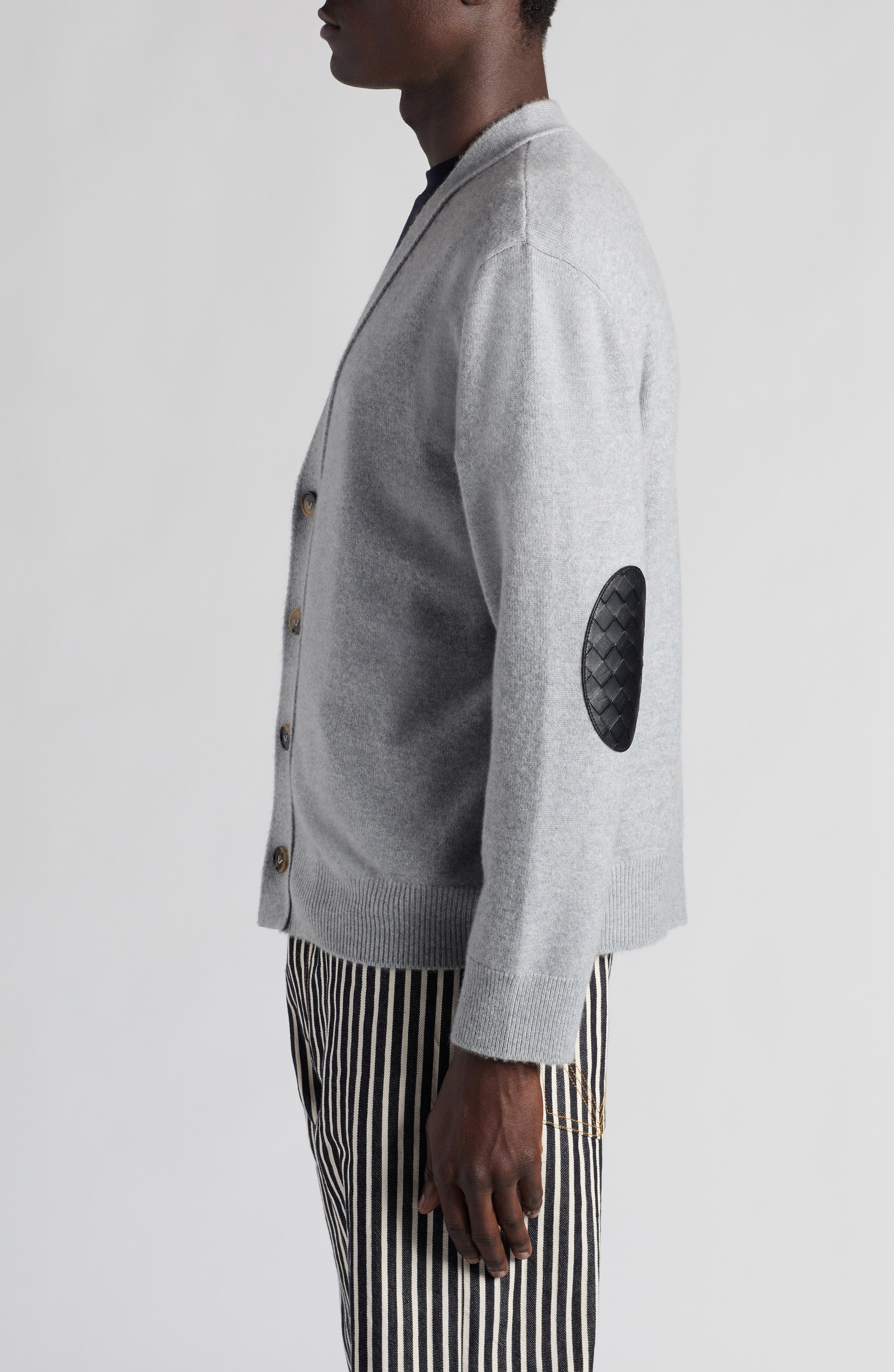 Intrecciato Patch Cashmere Blend Cardigan - 4