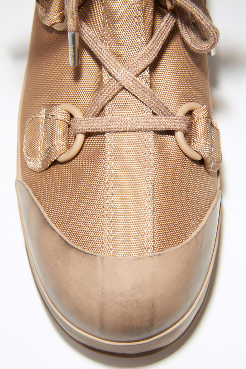 LOGO ANKLE BOOTS - Camel brown 5