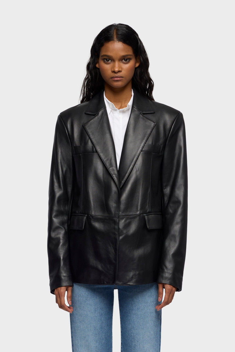 BLAZER in Italian Leather 3