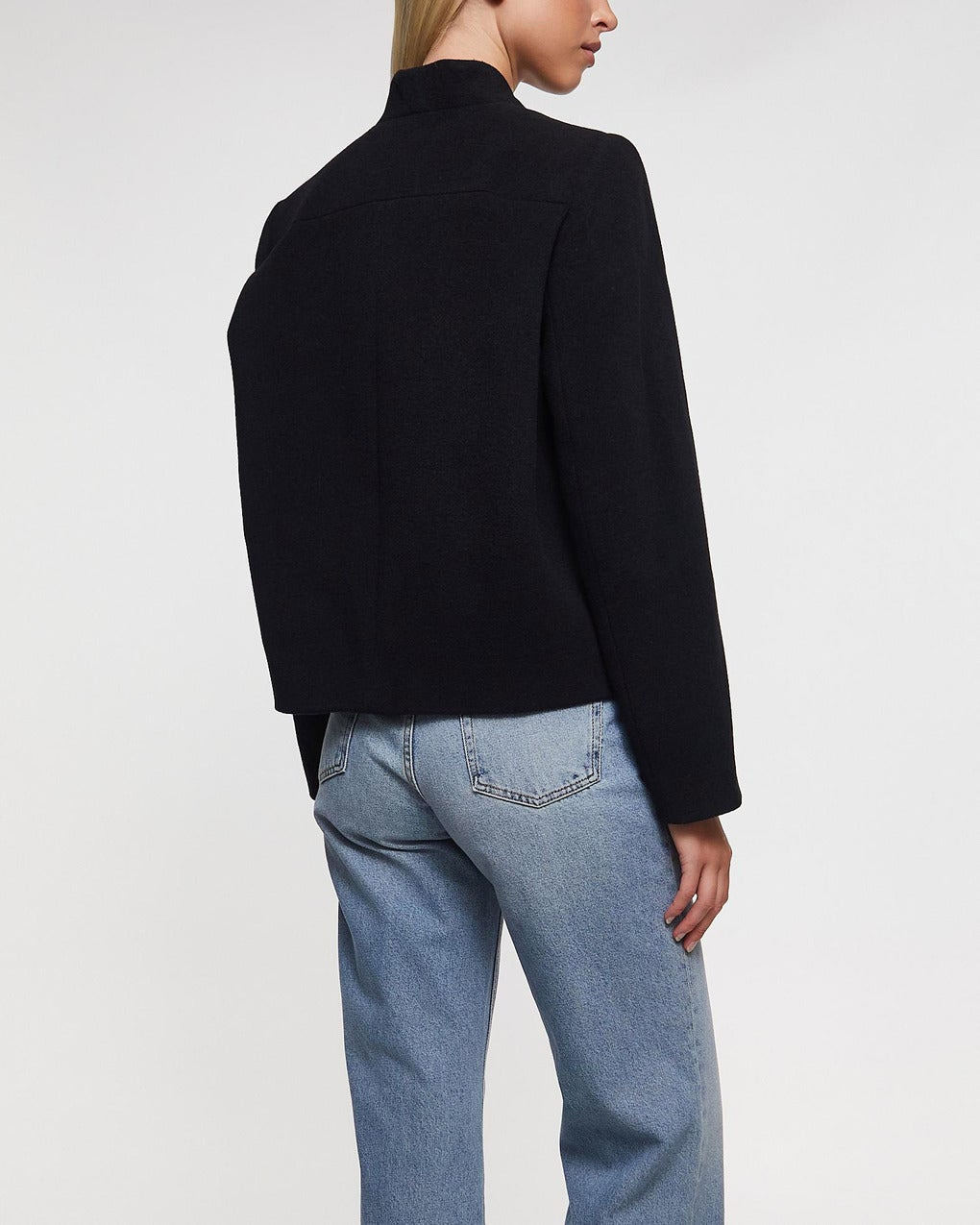 Jacket Short Curved Black - 4