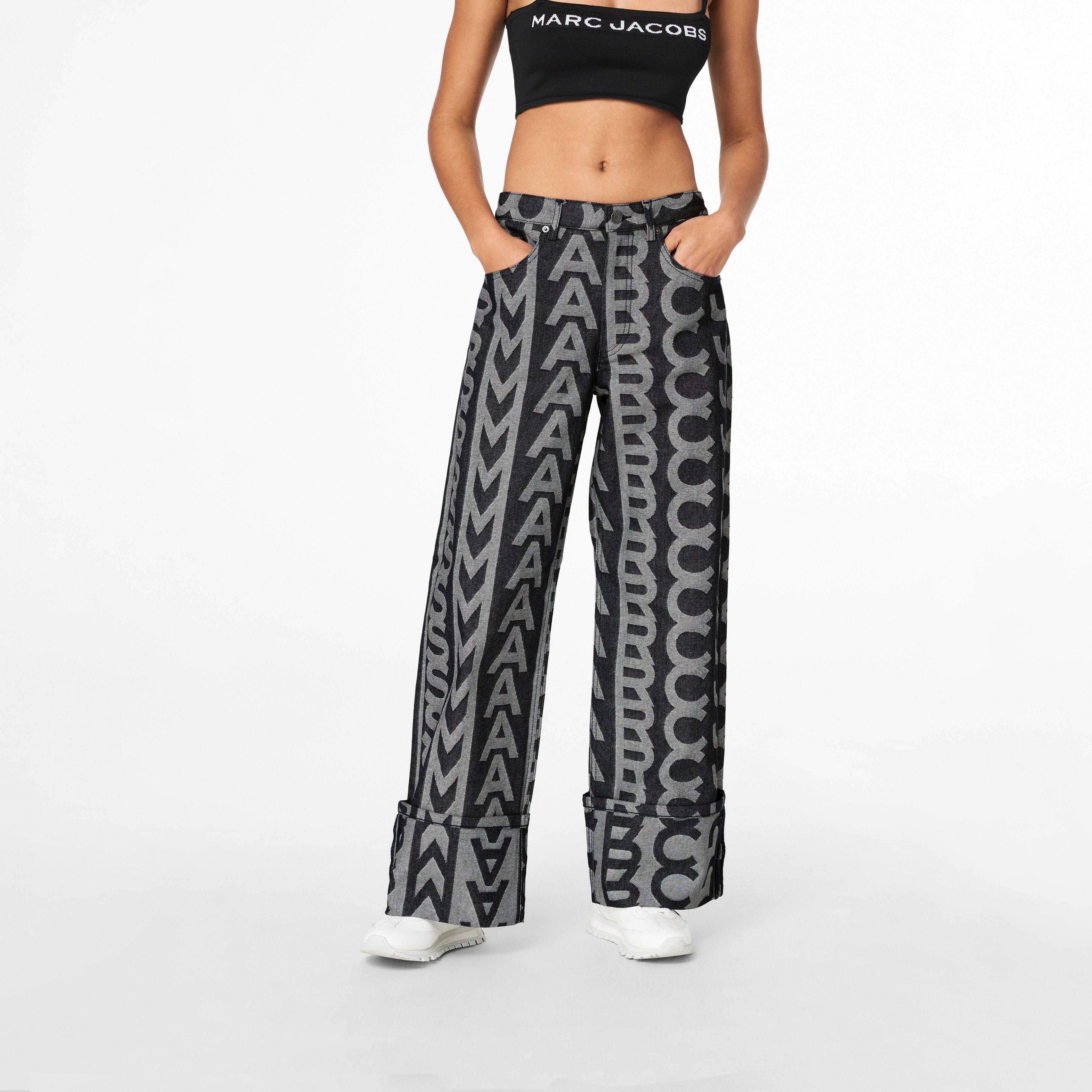 THE MONOGRAM OVERSIZED JEANS - 4
