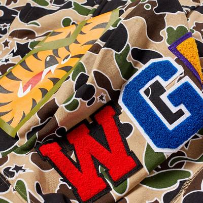 A BATHING APE® A Bathing Ape STA Camo Shark Zip Hoody outlook