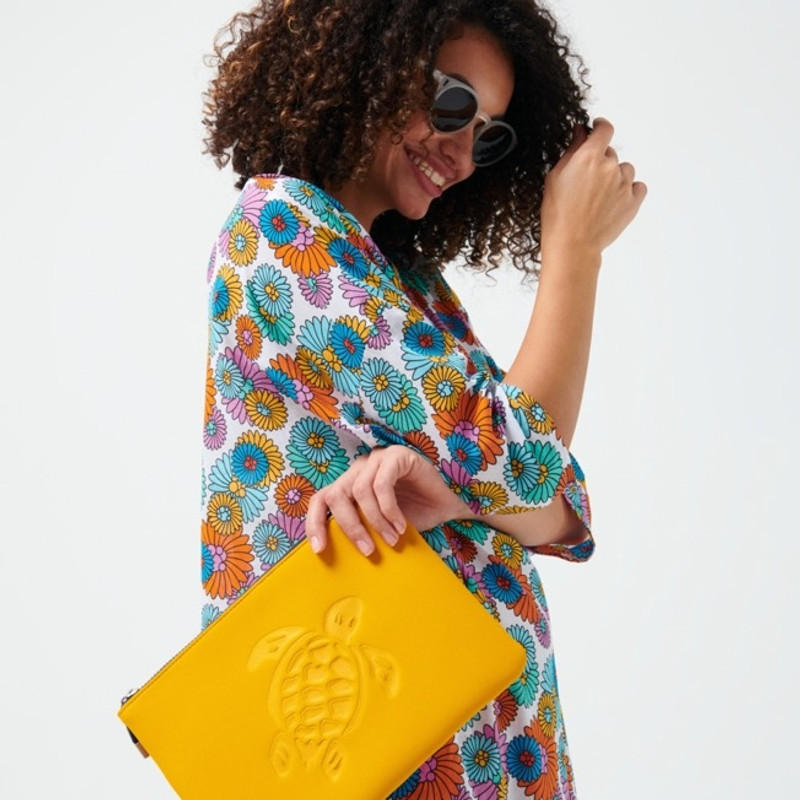 Zipped Turtle Beach Pouch 4