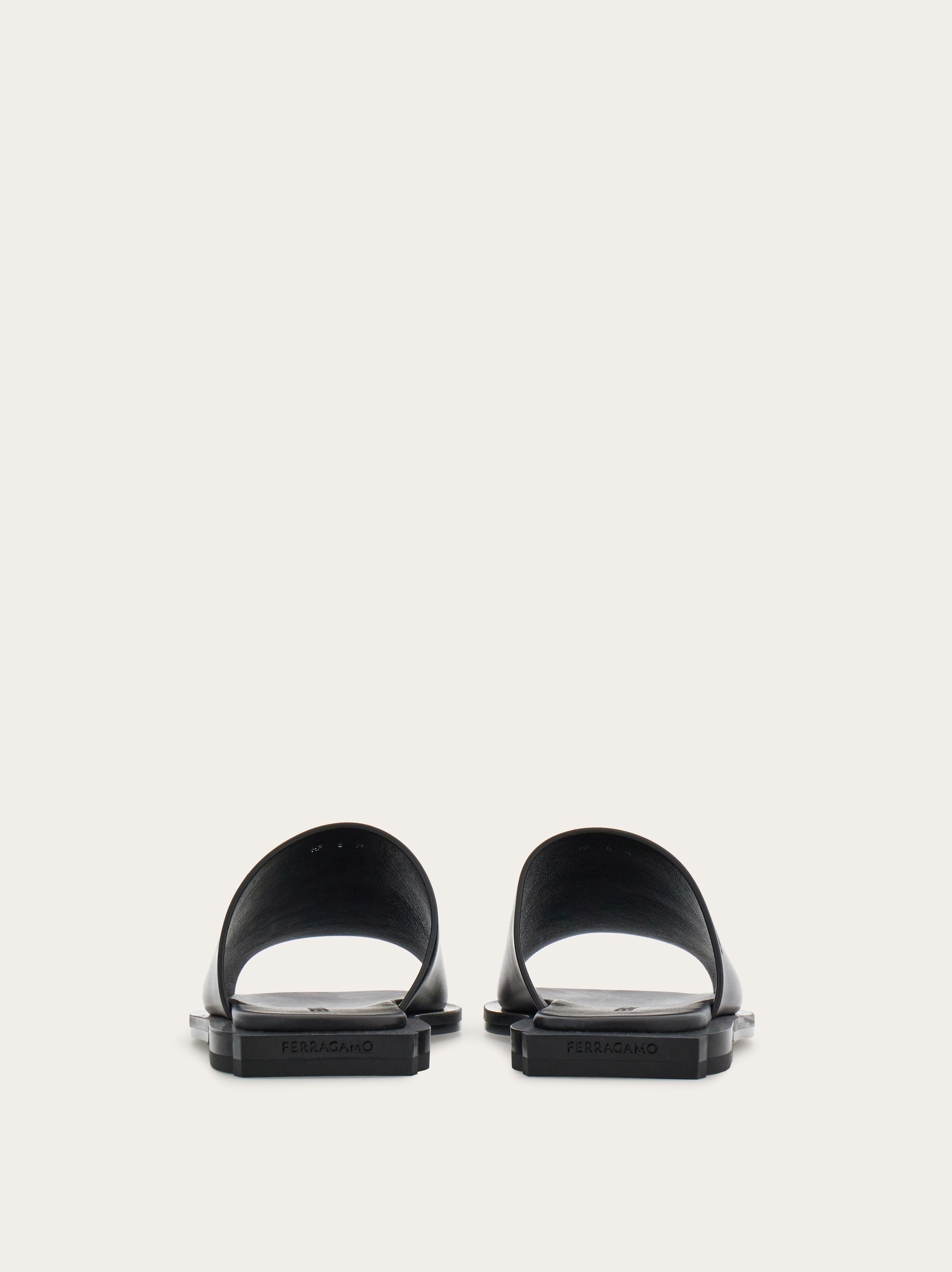 Mule with Gancini heel - 3