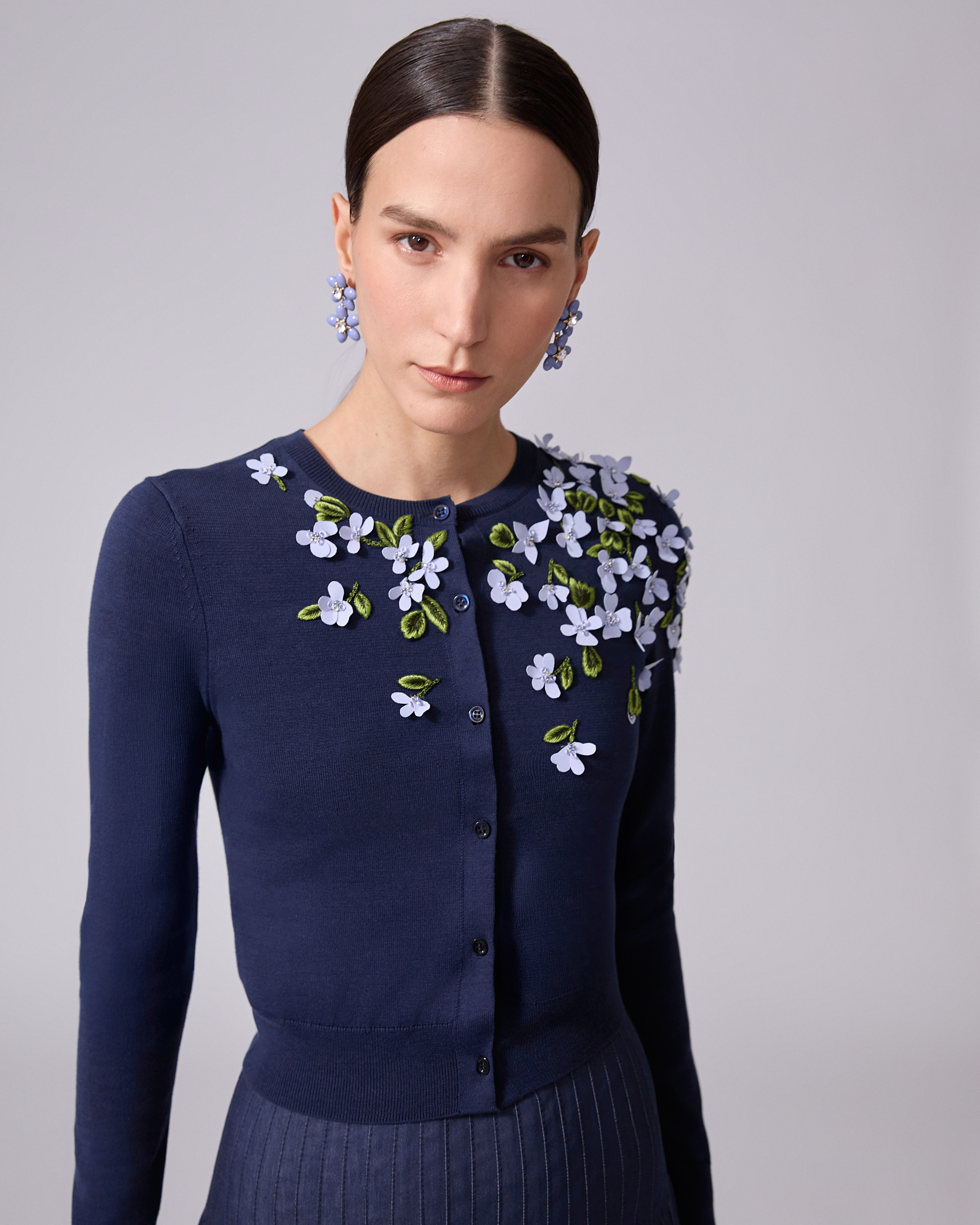 Floral-Embroidered Cardigan - 2