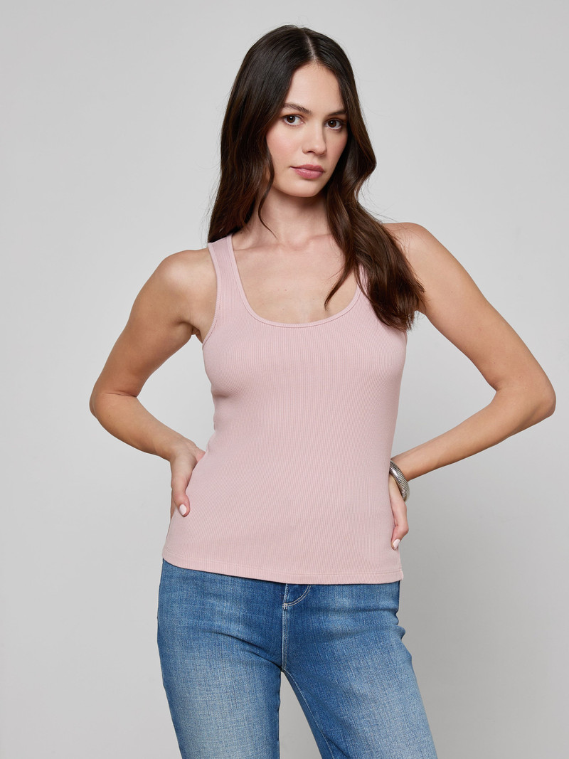 L'AGENCE Adira Scoopneck Tank outlook