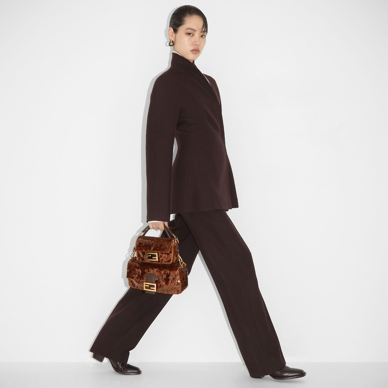 FENDI Baguette Mini outlook