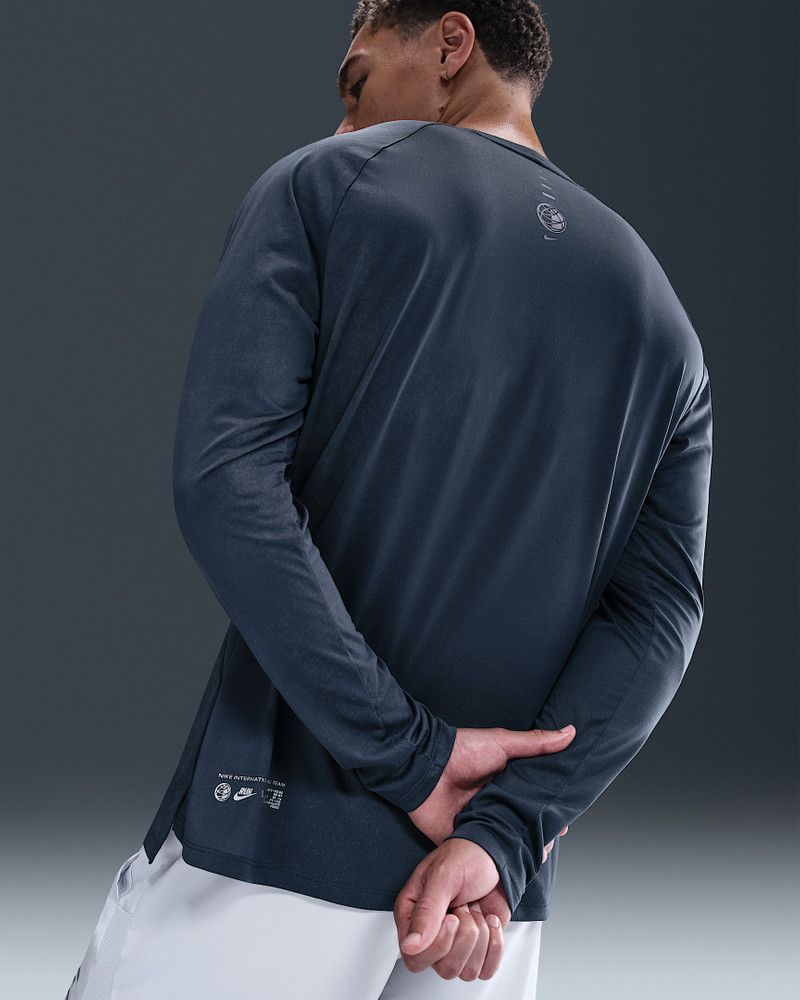 Nike Nike Stride Men's Dri-FIT ADV Long-Sleeve Running Top with Reflective Accents outlook