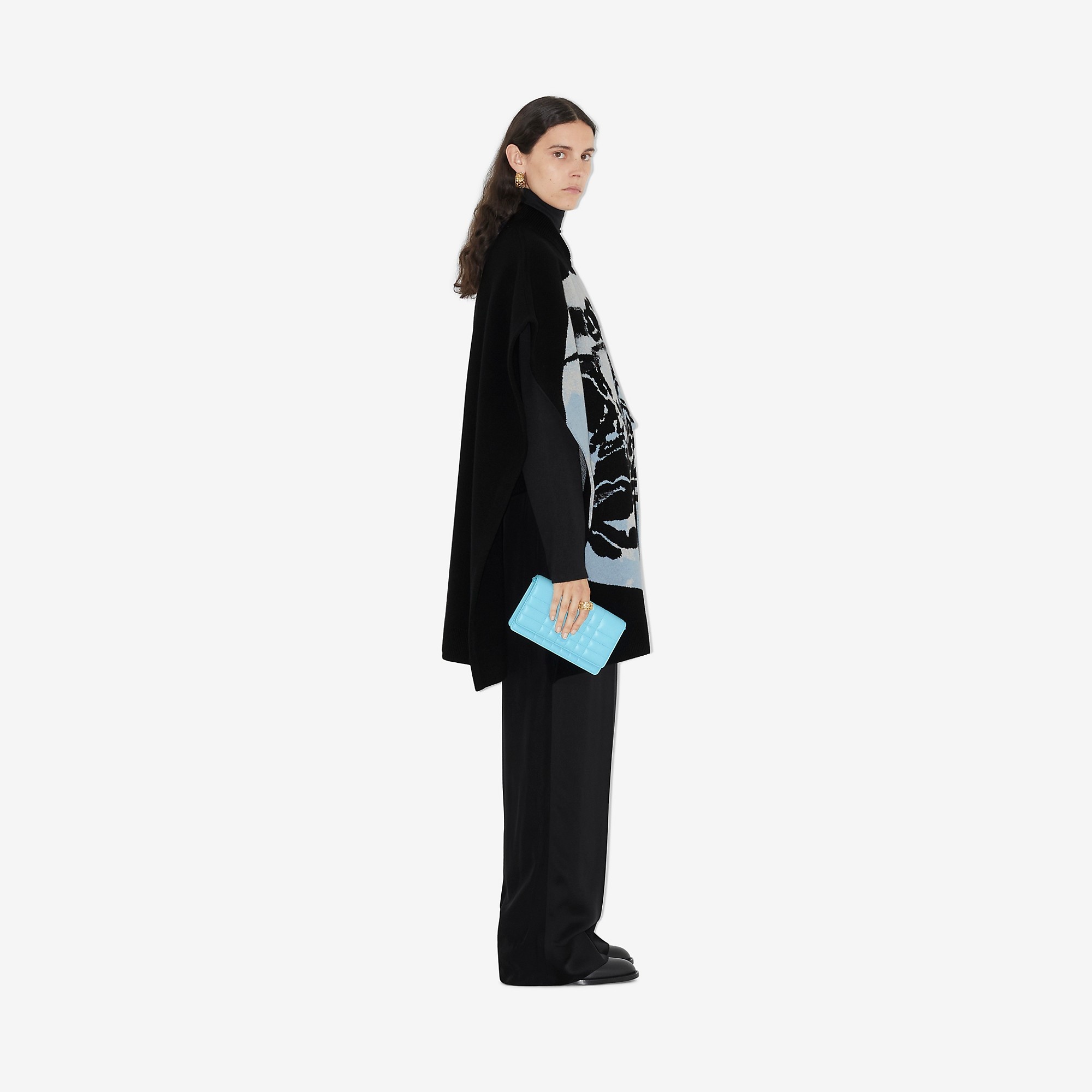 EKD Cloud Wool Cashmere Cape - 3